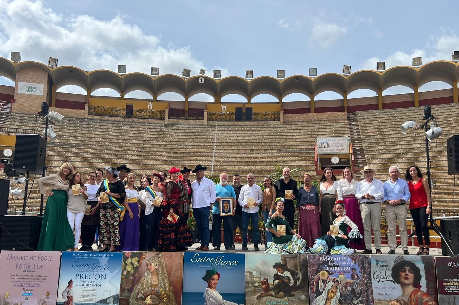 El alcalde clausura la Fiesta de las Culturas “Entremares” con la ...