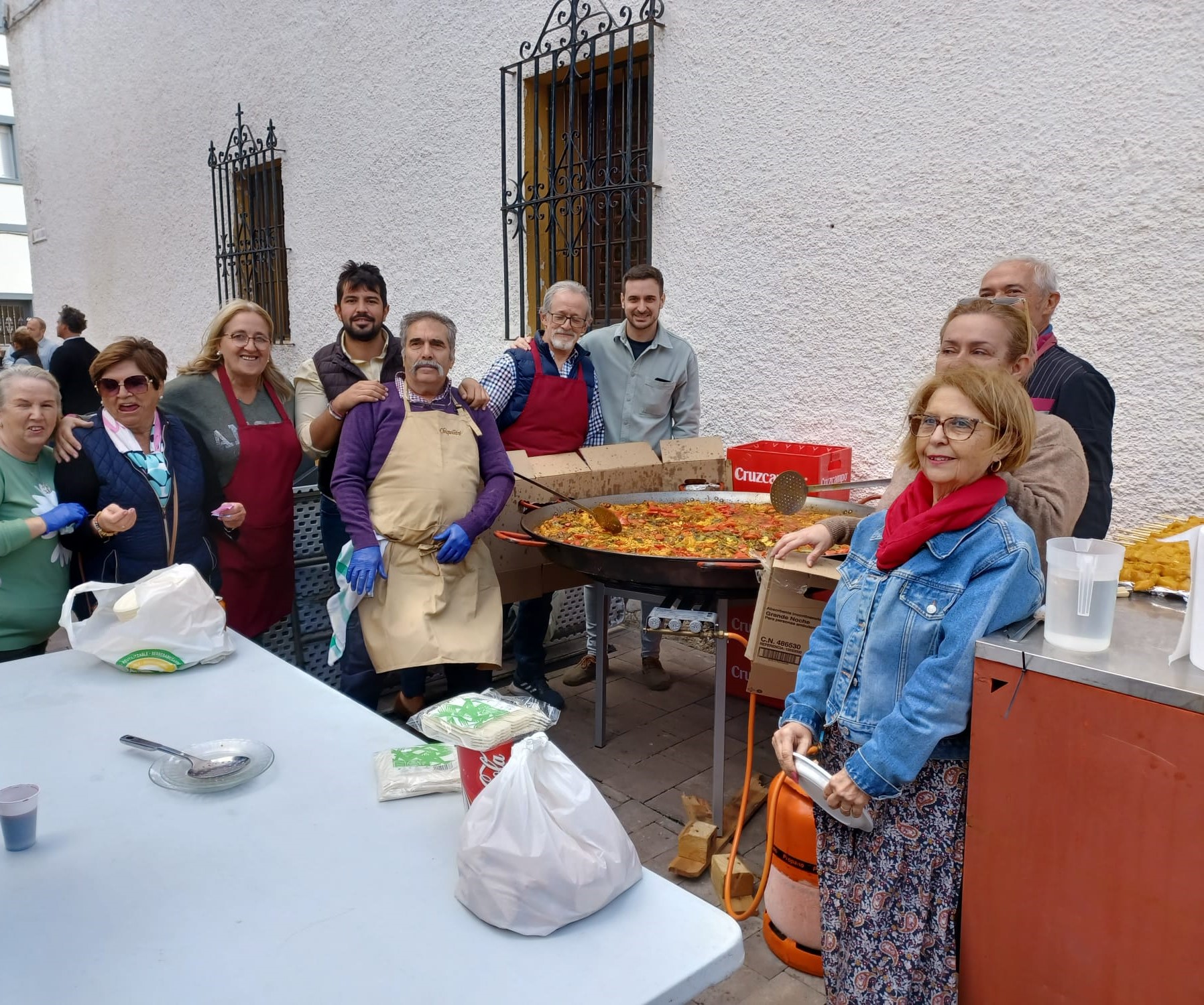 El equipo de Gobierno acompaña a los vecinos de San Isidro en su ...