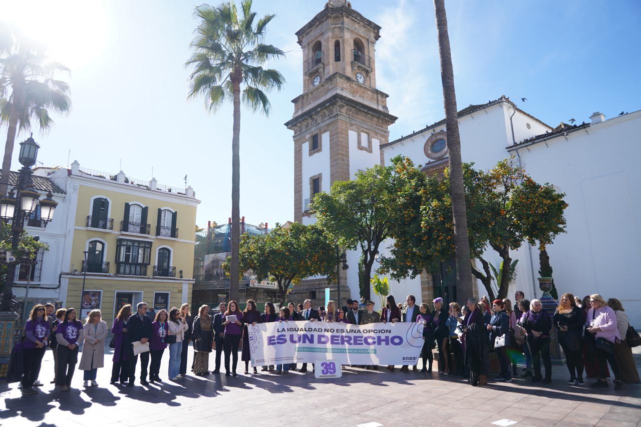 El alcalde de Algeciras preside el acto institucional por el Día ...