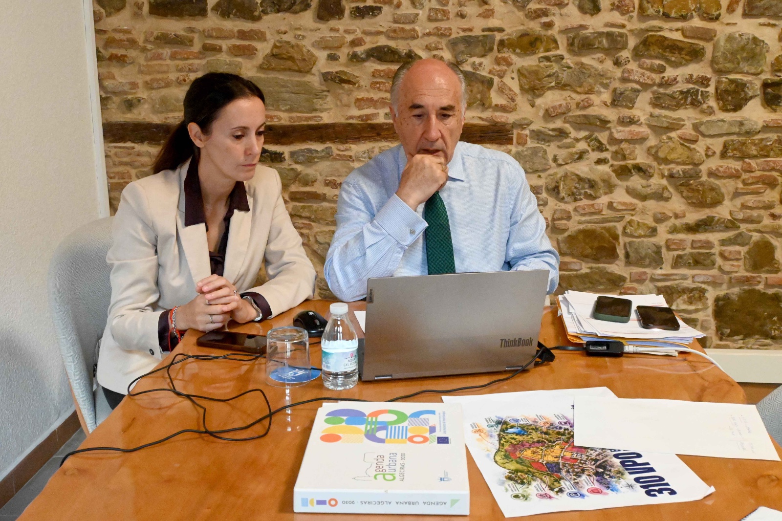 La Mesa de Contratación propone a la empresas Algeobras y Media Madera para la ejecución de la nueva pasarela peatonal sobre el río Pícaro