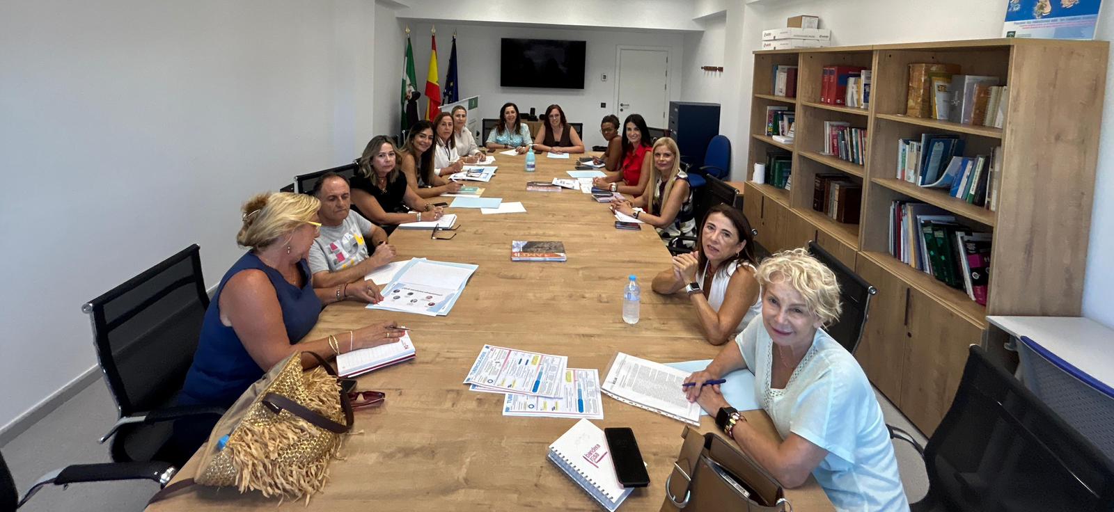 Reunión trabajadora social Reunión trabajadora social