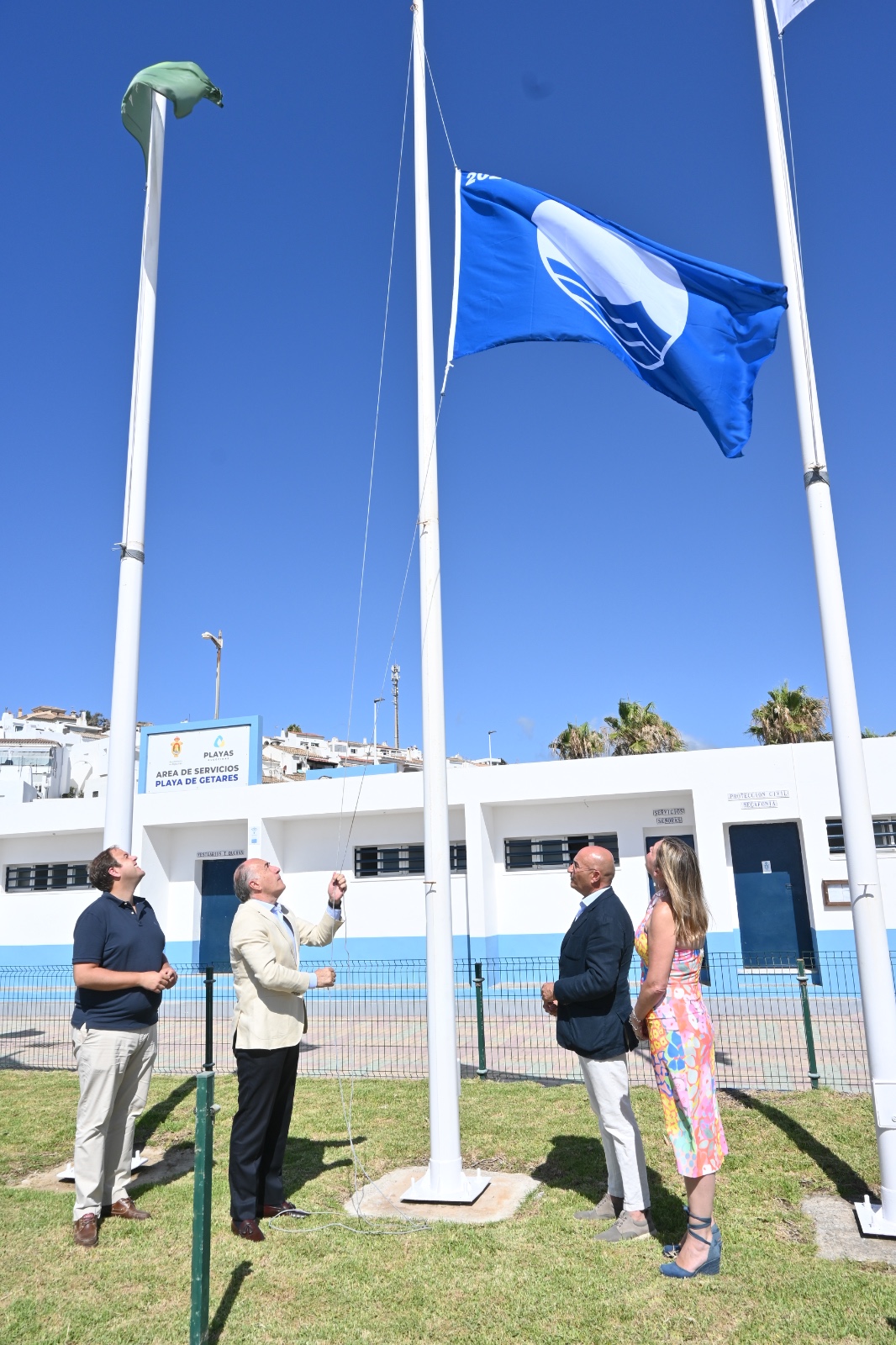 Landaluce iza la bandera azul a Getares por decimosexto año consecutivo