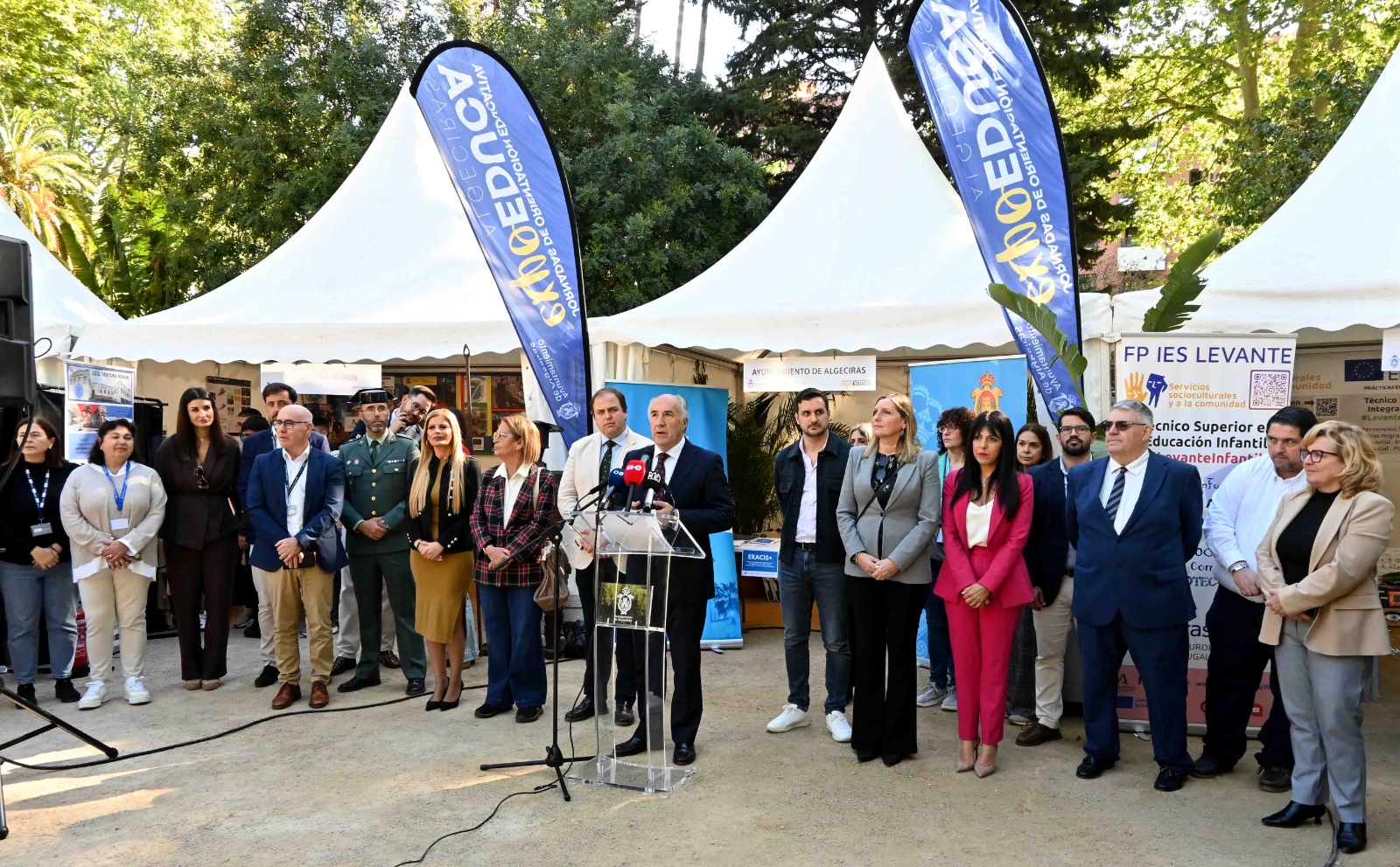 El alcalde inaugura la quinta edición de Expoeduca