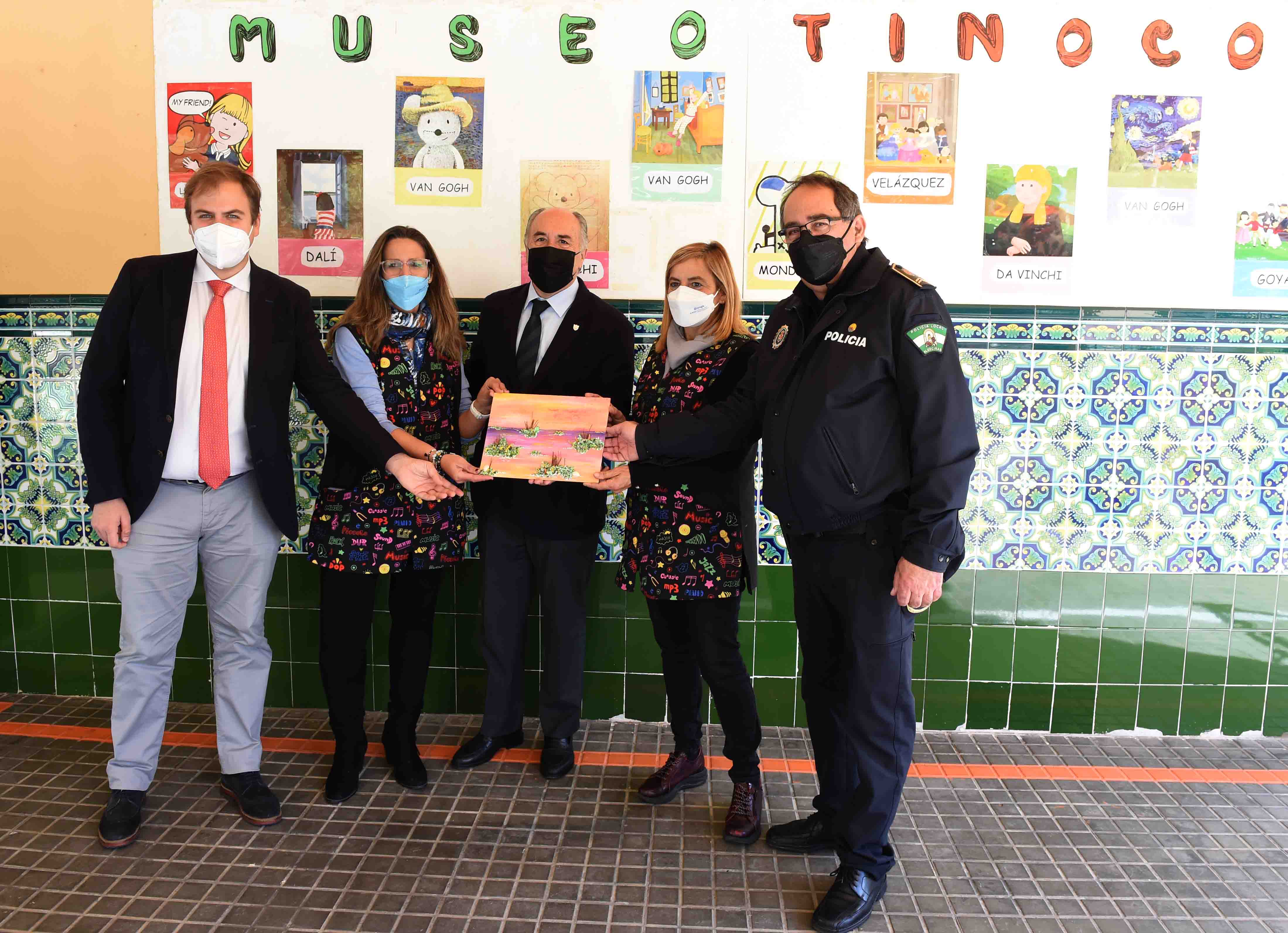1-COLEGIO TINOCO EXPO PINTURAS NIÑOS