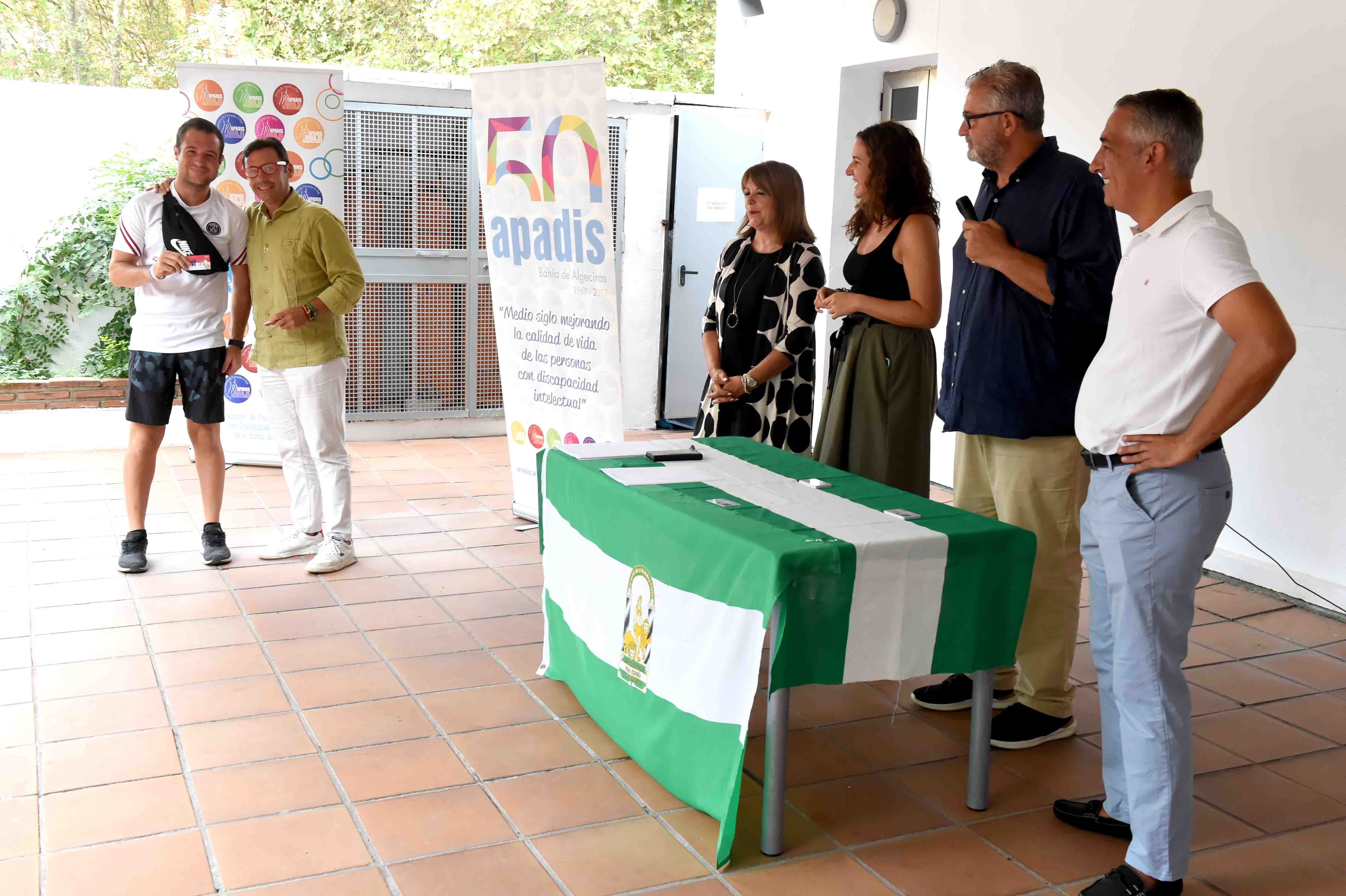 1-ENTREGA CARNET NTRA. SRA. DE VALMESJPG