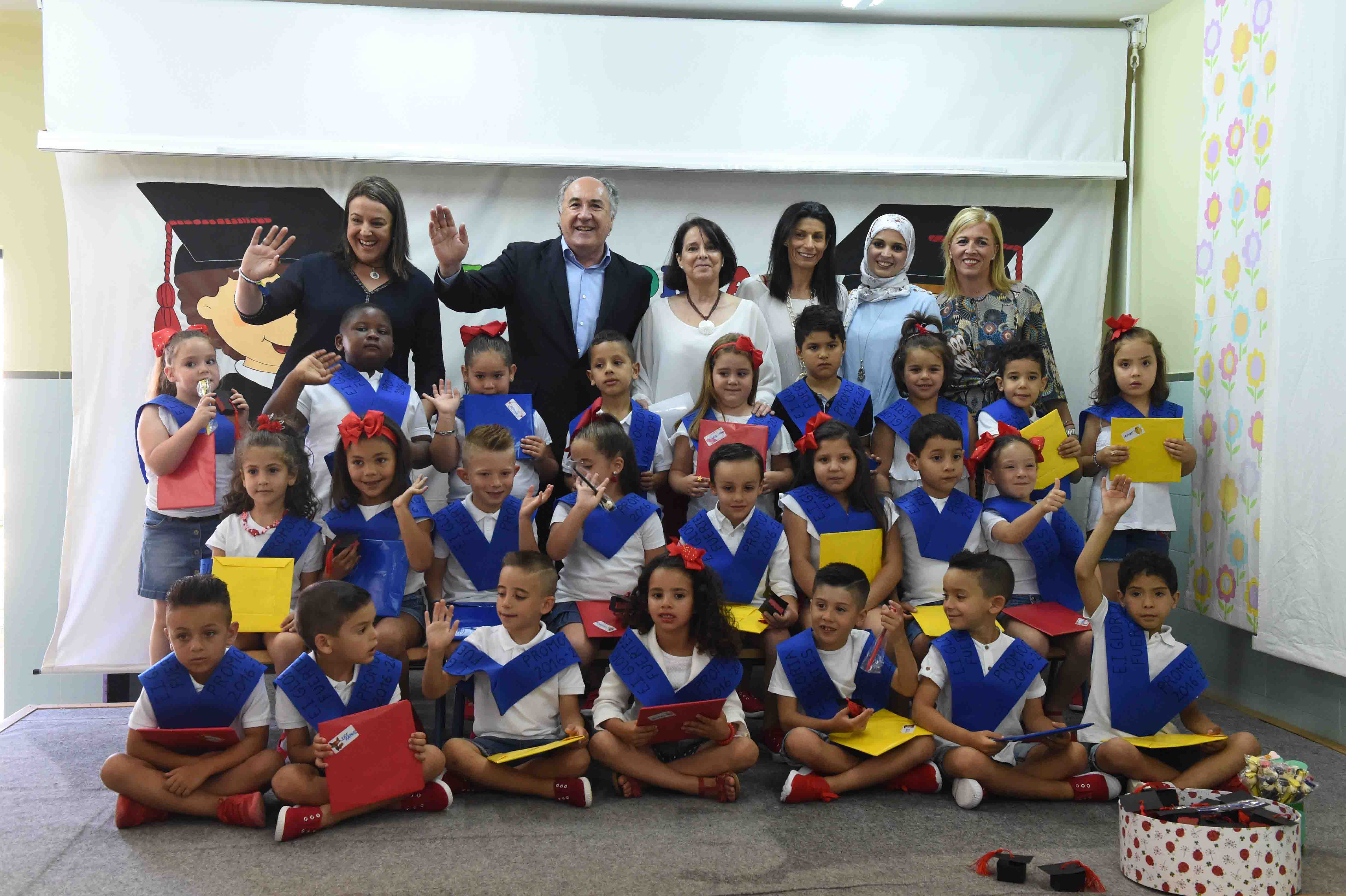 1-GRADUACION COLEGIO GLORIA FUERTES