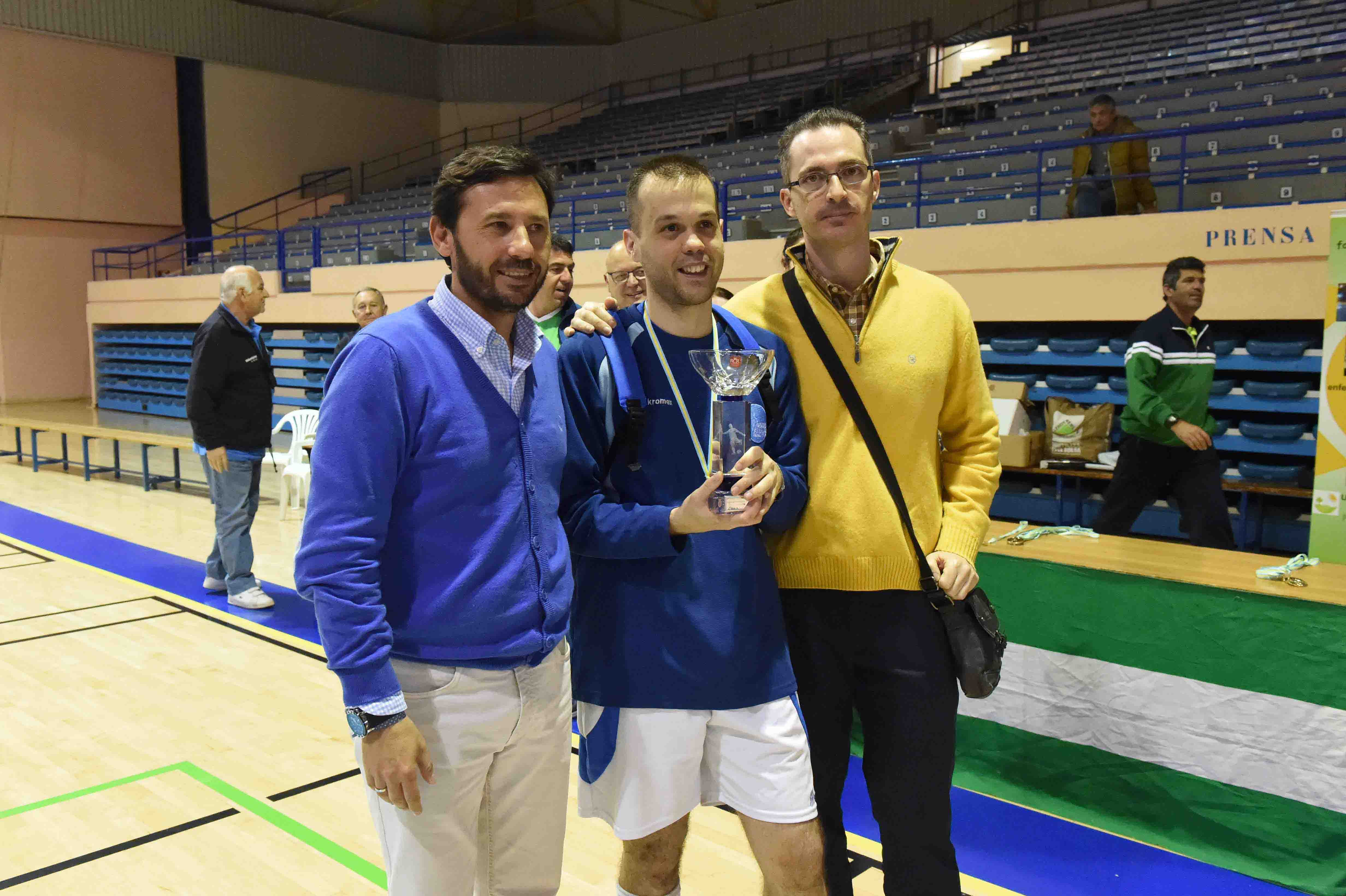 2-ENTREGA DE TROFEOS MEMORIAL DE FÚTBOL SALA ANTONIO RODRÍGUEZ