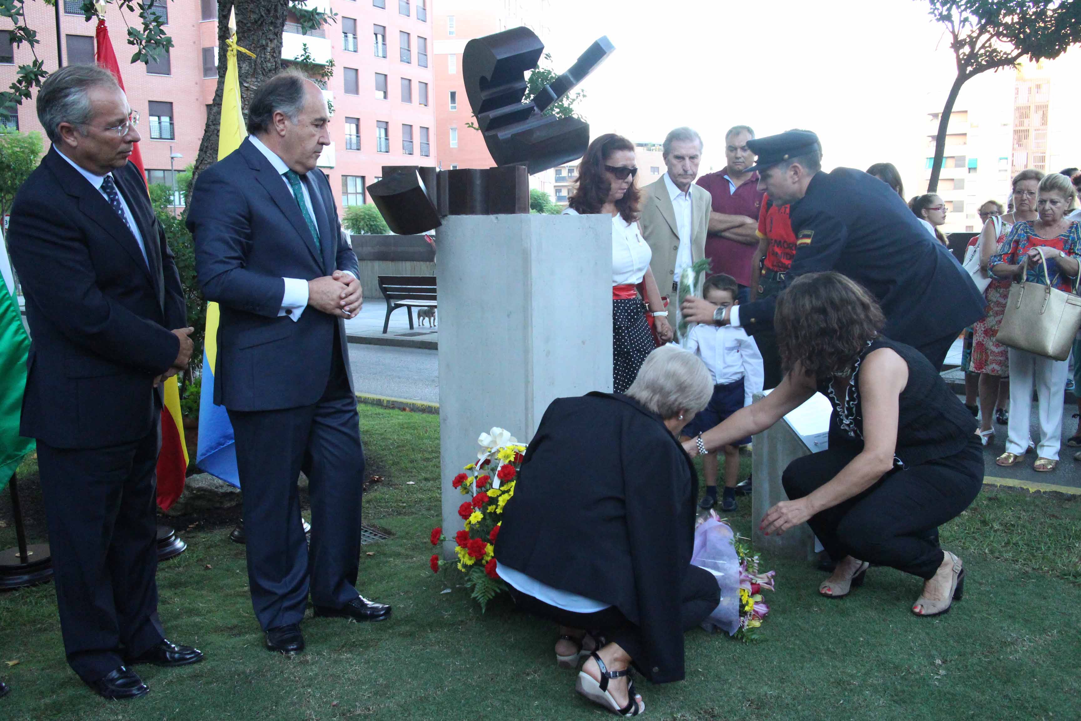 2-INAUGURACIÓN MONUMENTO A LA CONCORDIA Y EN HOMENAJE A LAS VÍCTIMAS DEL TERRORISMO,