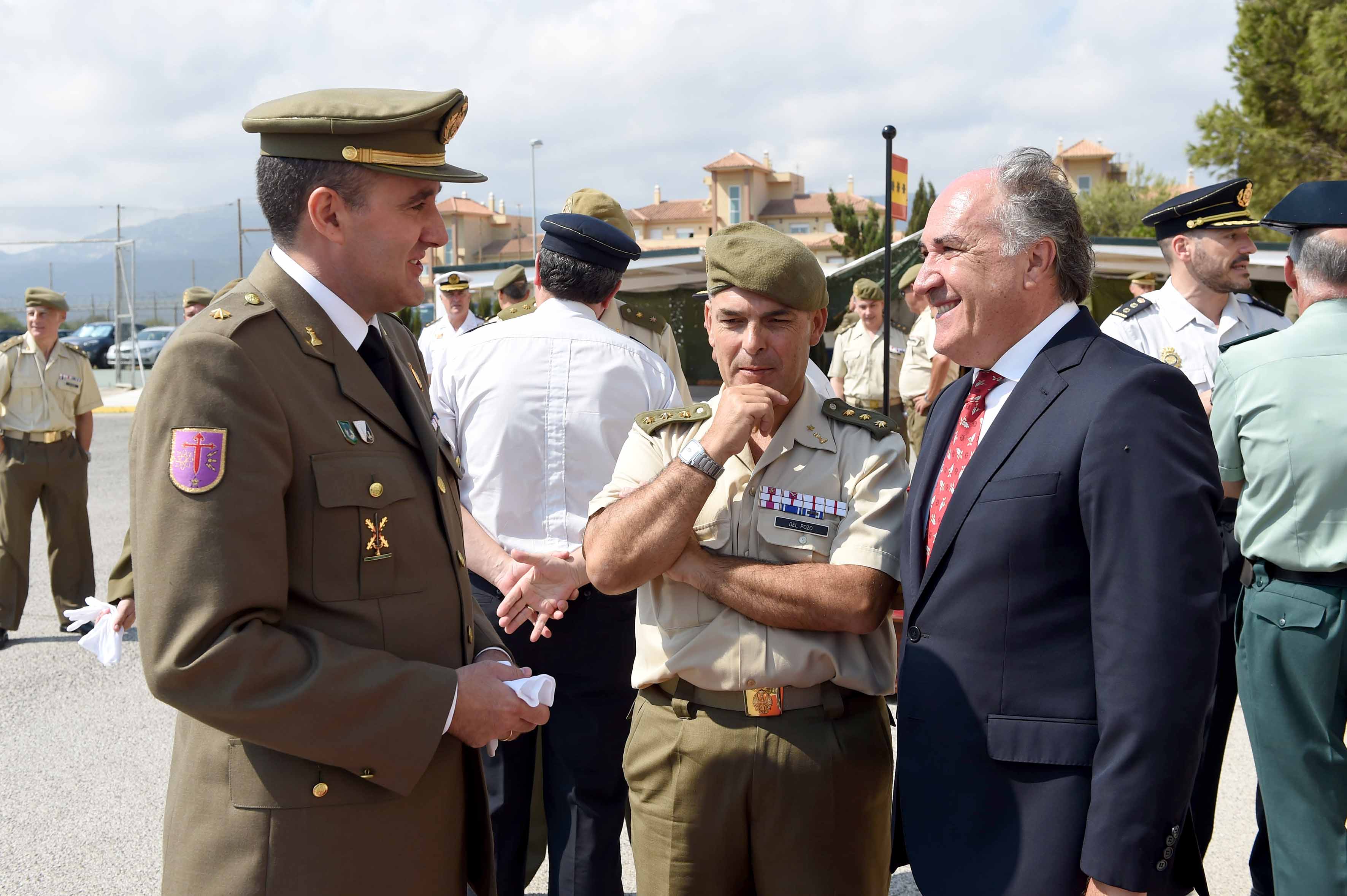 ACTO CAMBIO MANDO BATALLÓN 2
