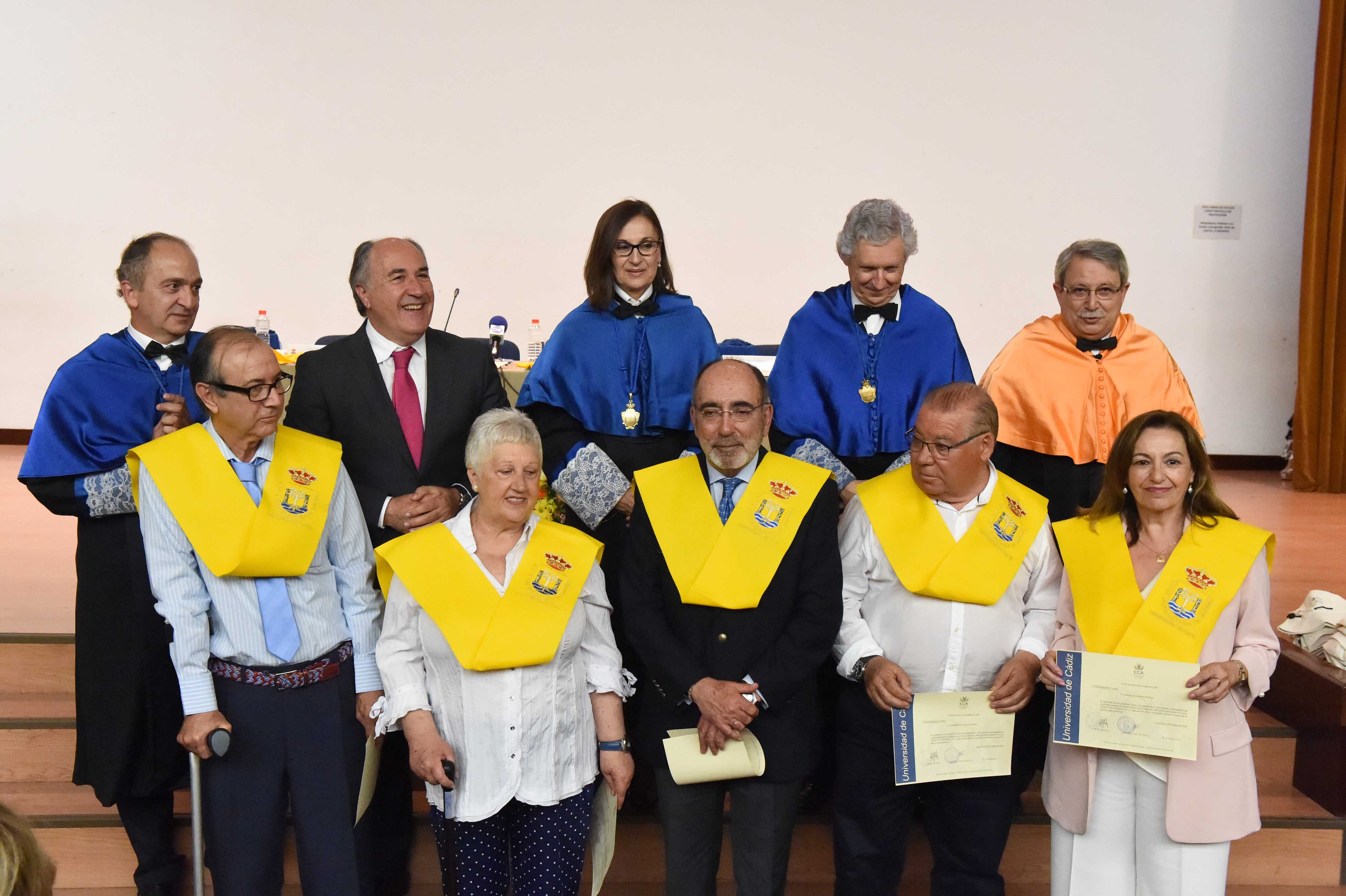 ACTO DE GRADUACIÓN DEL AULA DE MAYORES DE LA UCA