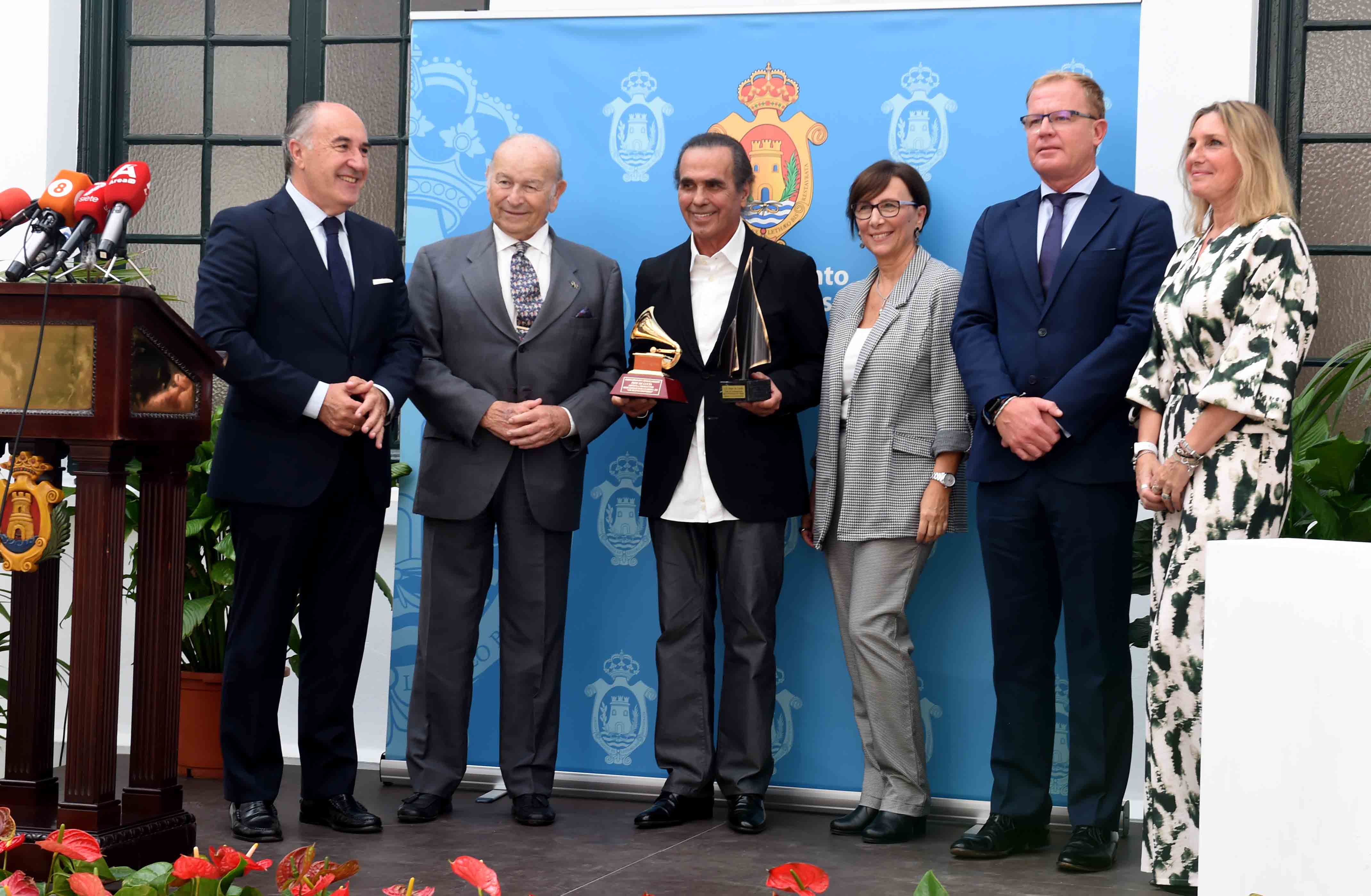 ACTO RECONOCIMIENTO PEPE DE LUCIA CLUB EMBAJADORES