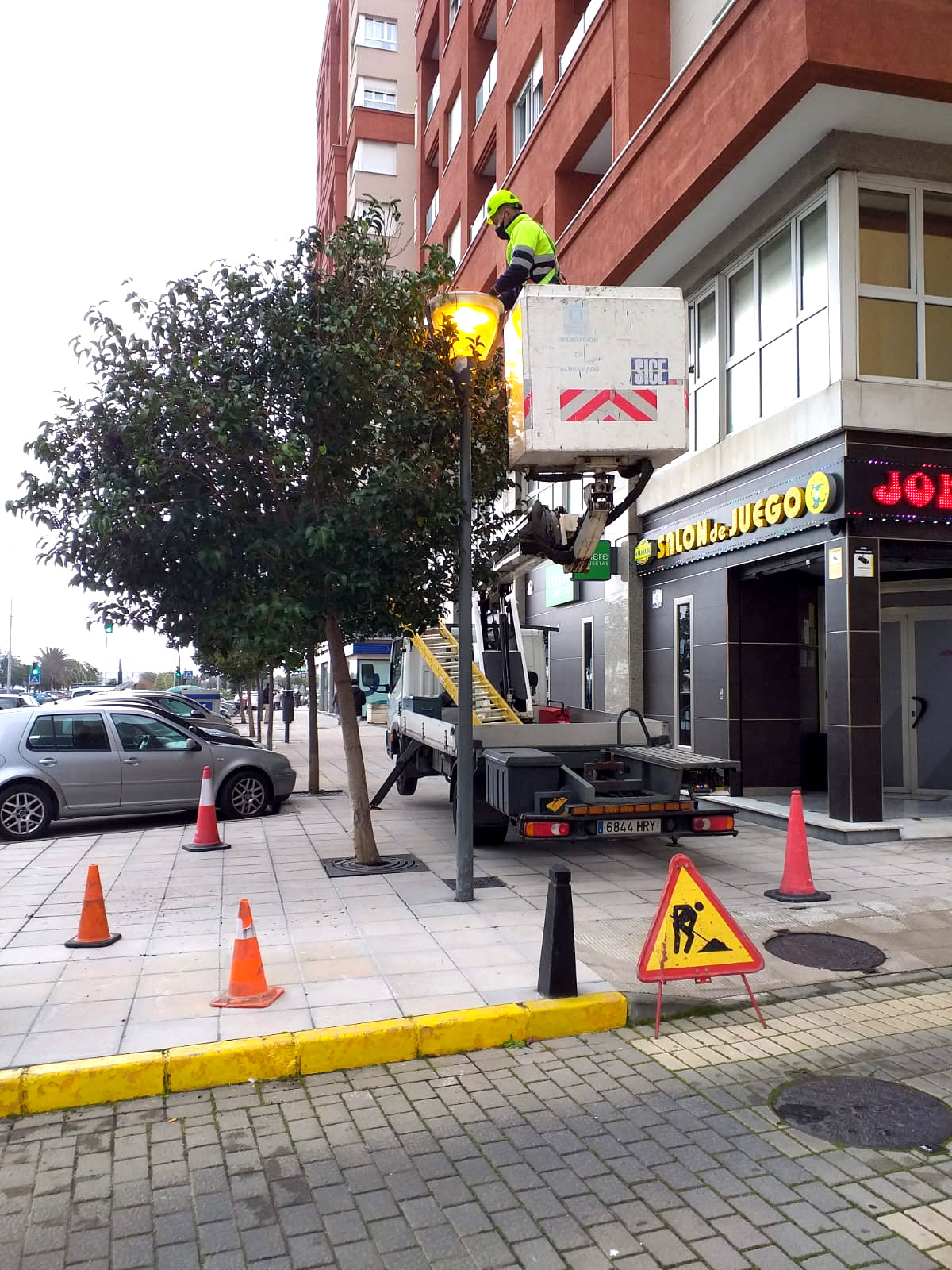 ALUMBRADO PASEO MARITIMO