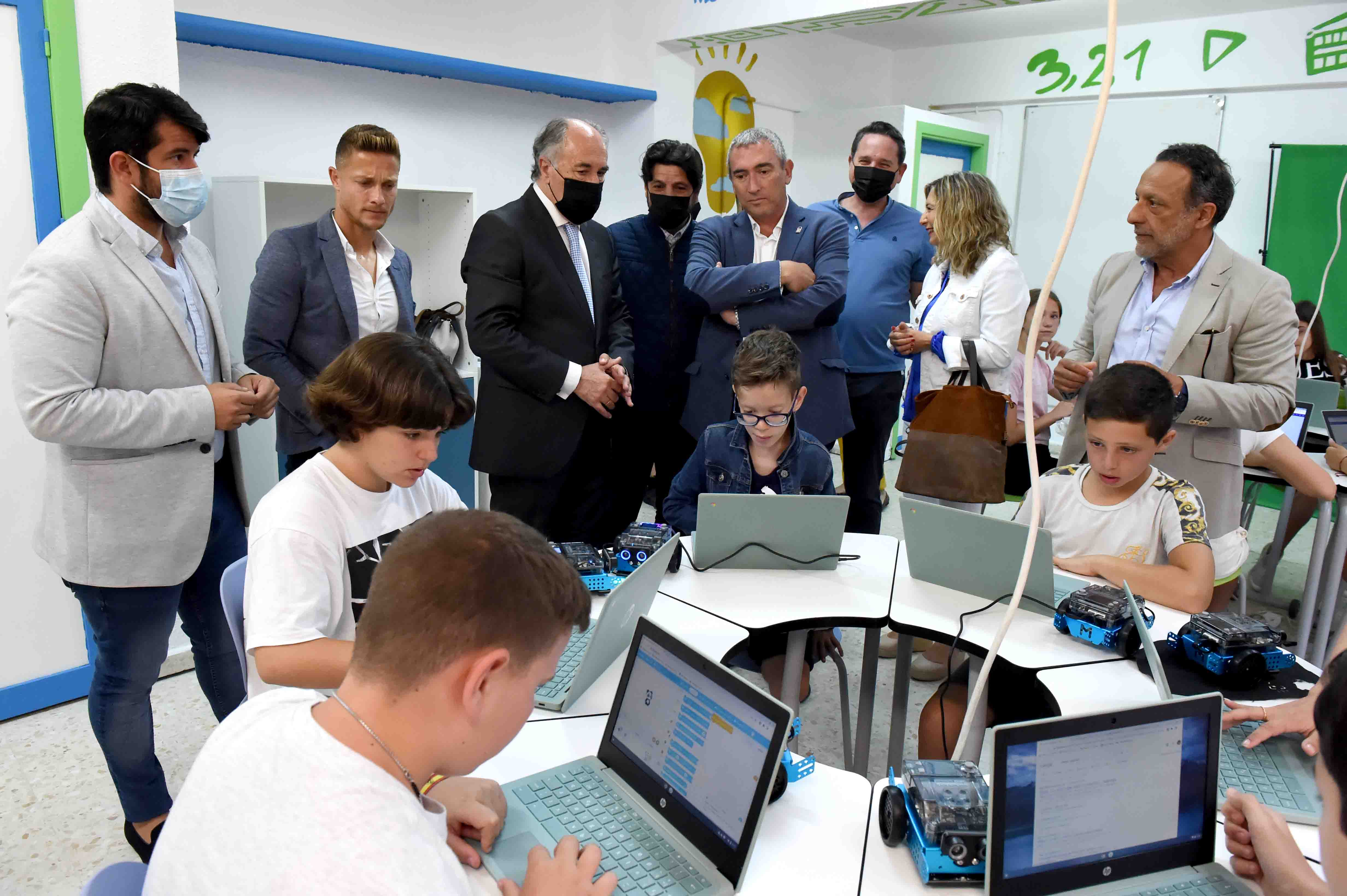 COLEGIO LOS PASTORES VISITA AULA DEL FUTURO