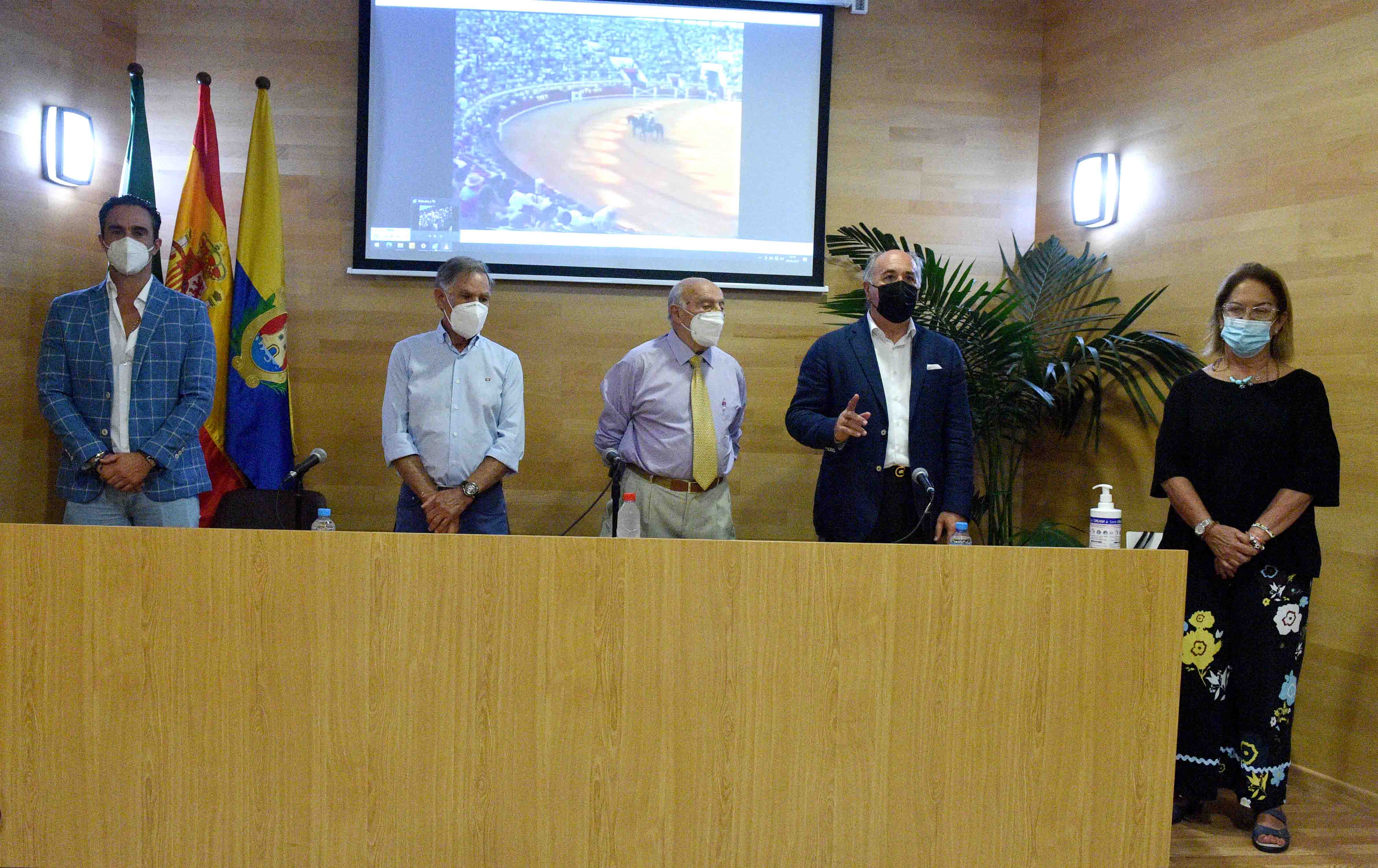 CONFERENCIA SOBRE TOROS