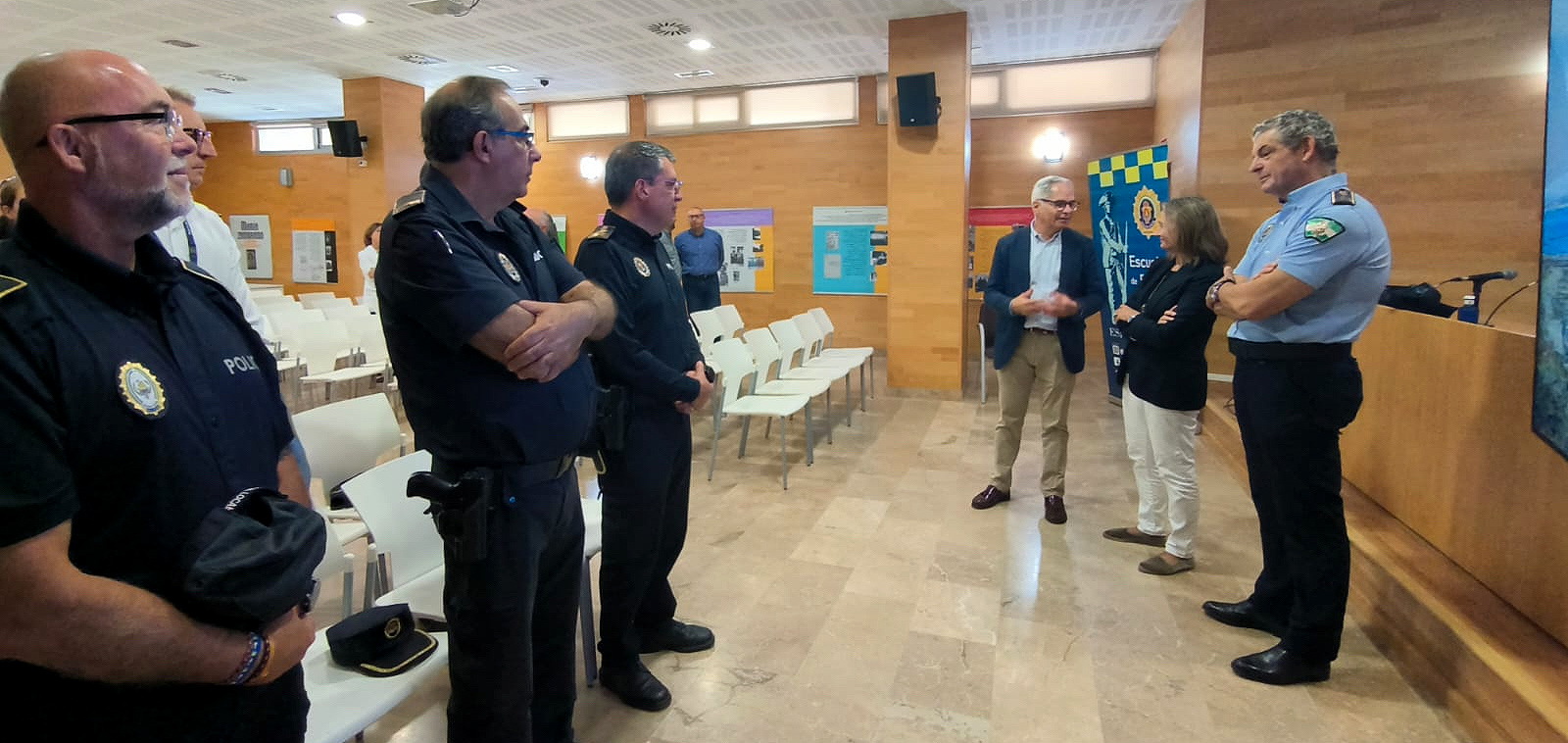 CURSOS DE CAPACITACION DE POLICIAS LOCALES