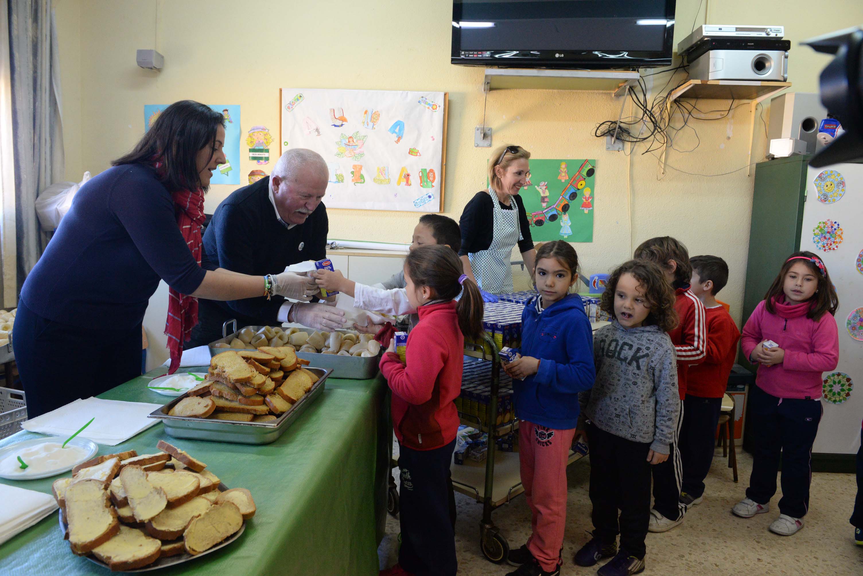 DESAYUNO ANDALUZ CEIP MEDITERRANEO