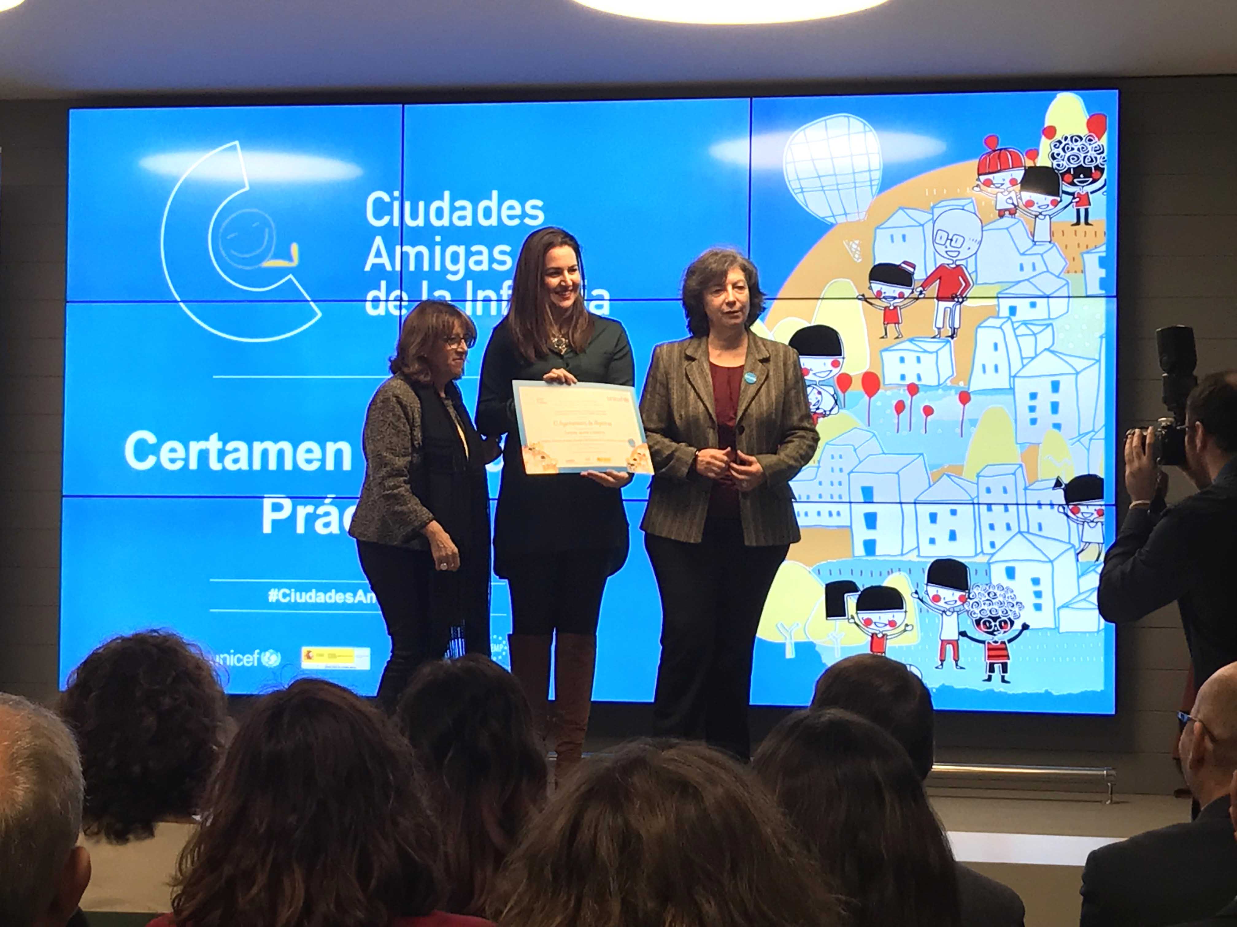ENTREGA PREMIO UNICEF