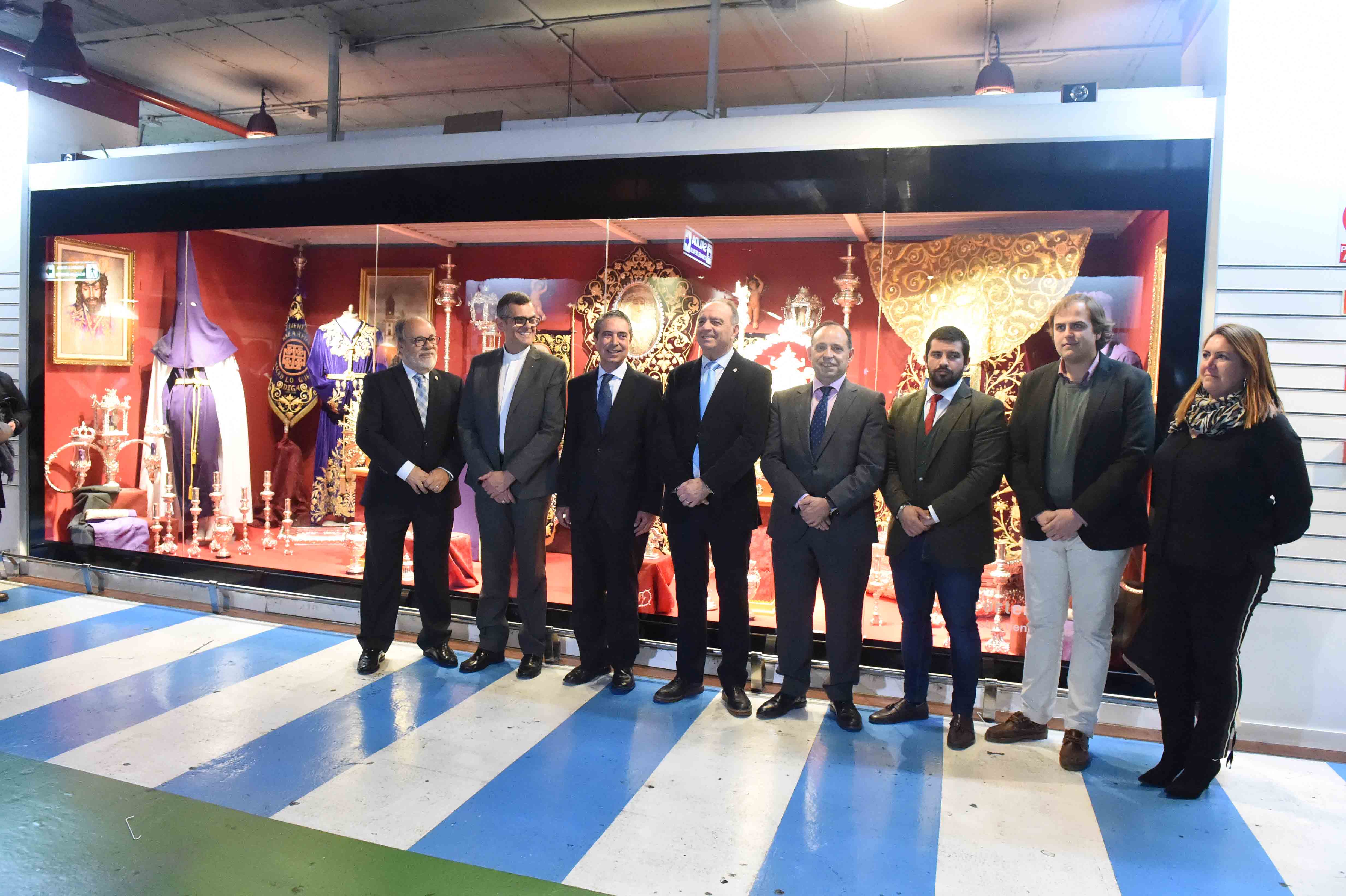 EXPOSICION SEMANA SANTA CORTE INGLES