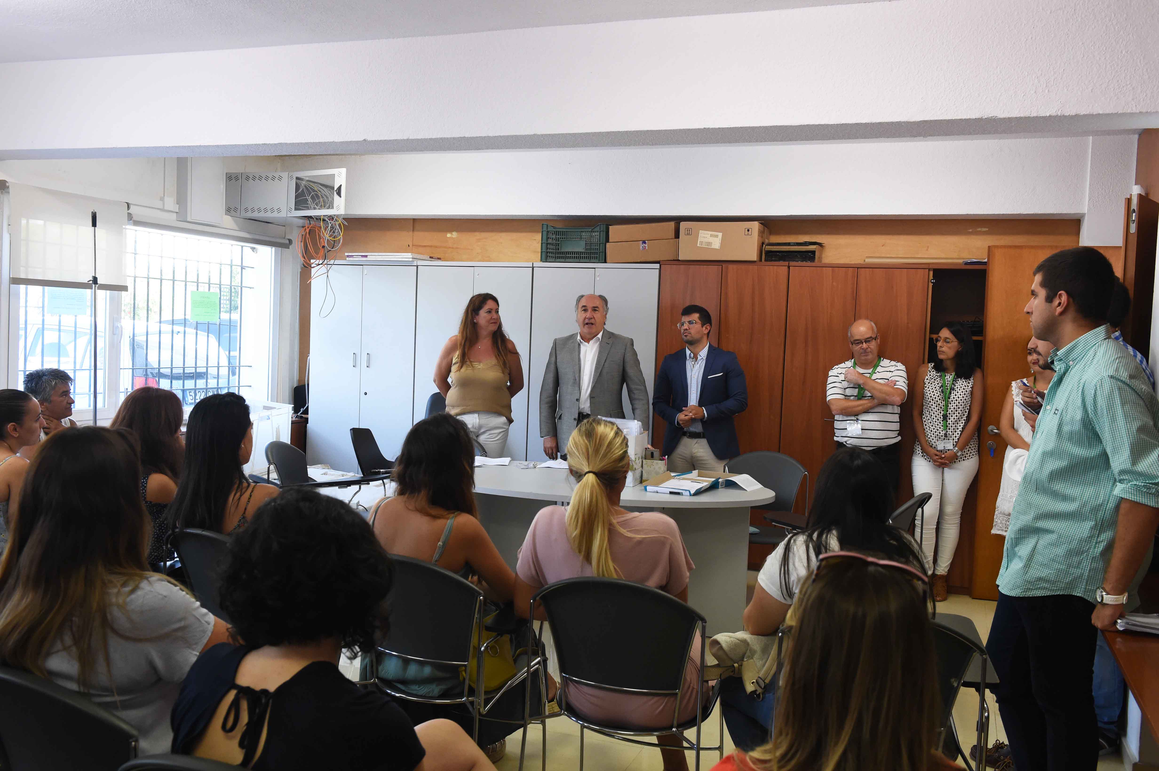 FIRMA 32 CONTRATOS TRABAJADORES