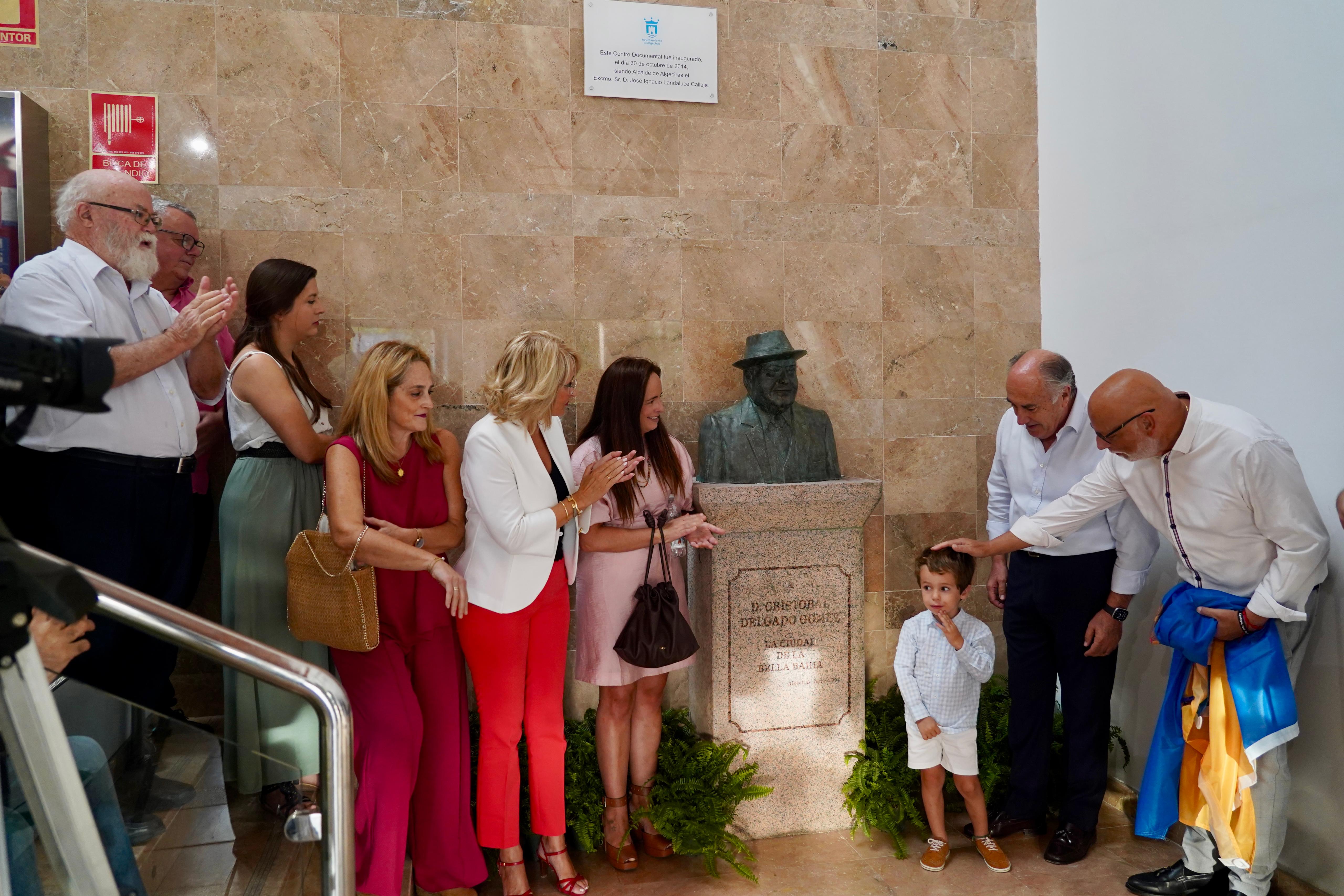 FOTO NOTA BUSTO 1