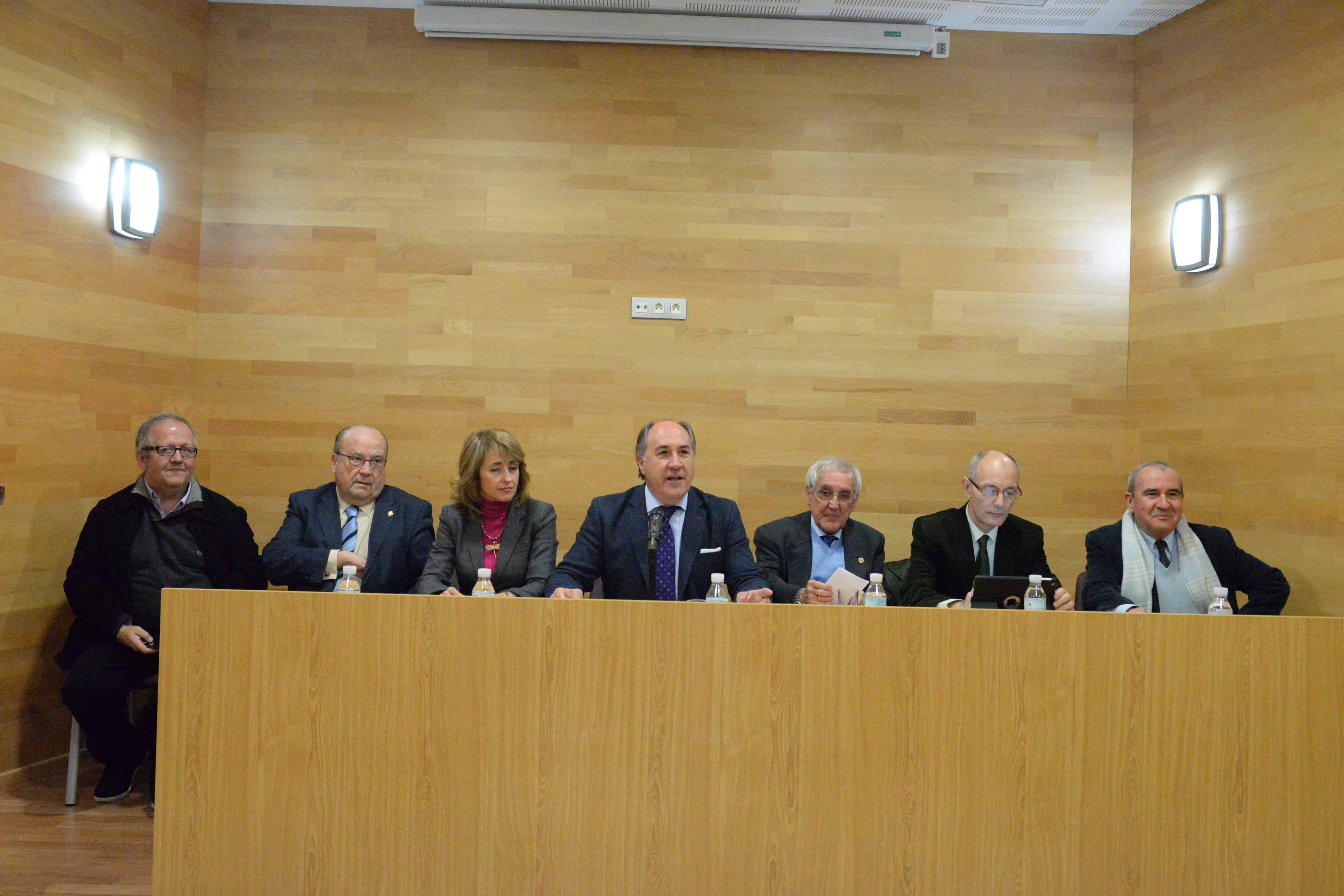 Homenaje de la Asociación Colegial de Escritores Españoles al cronista oficial de la ciudad, Luis Alberto del Castillo
