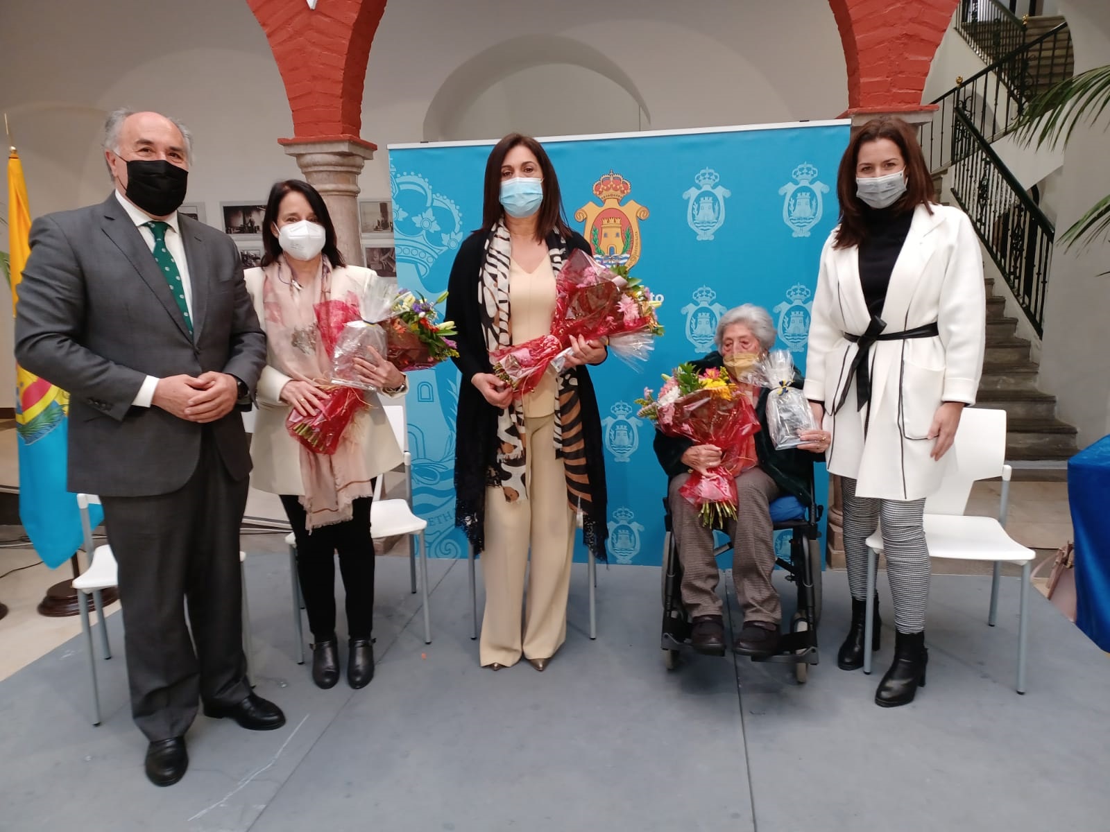 Homenaje mujeres