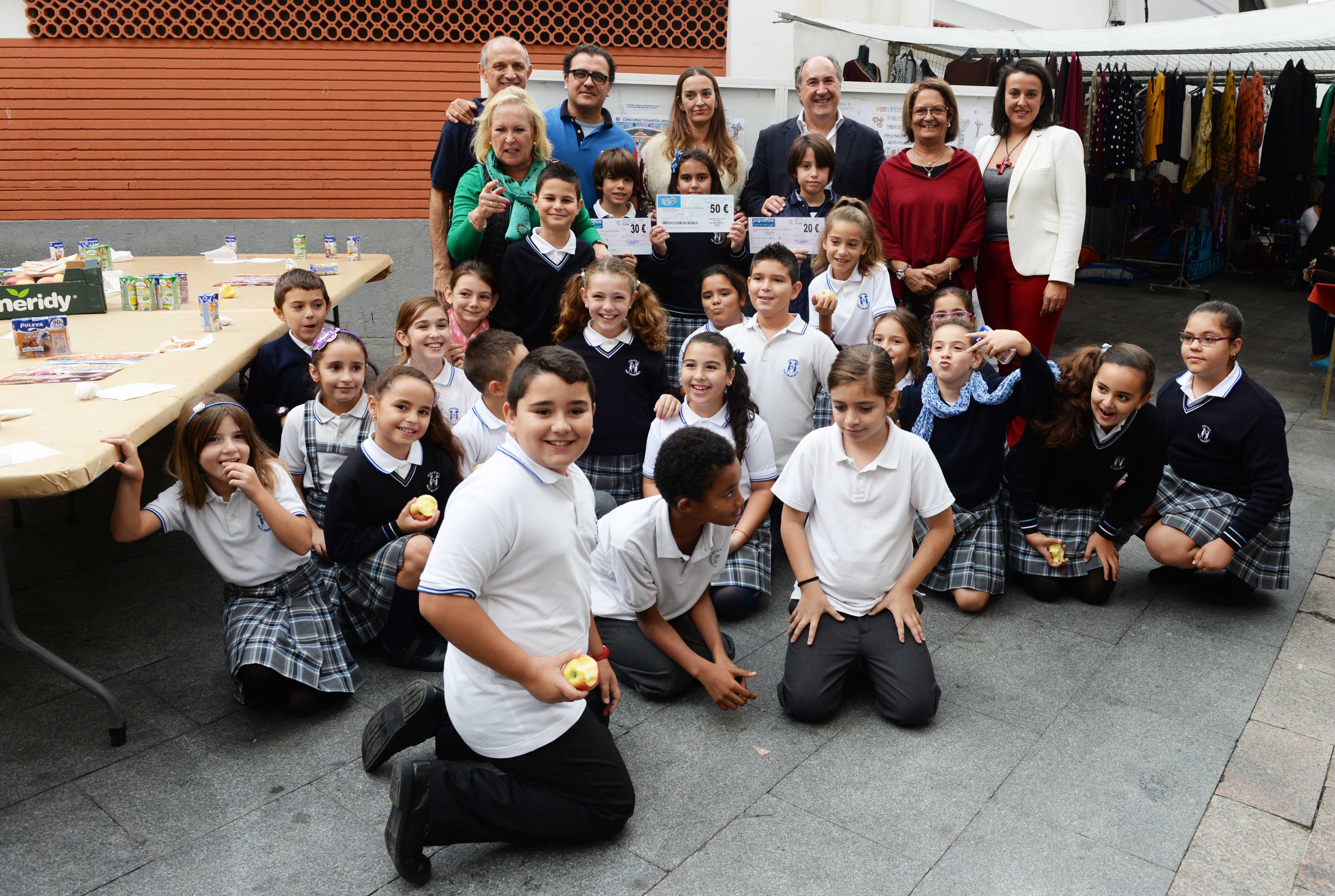 PLAZA DE ABASTOS COLEGIO GANADOR CERTAMEN TOSANTOS DELEG MERCADOS