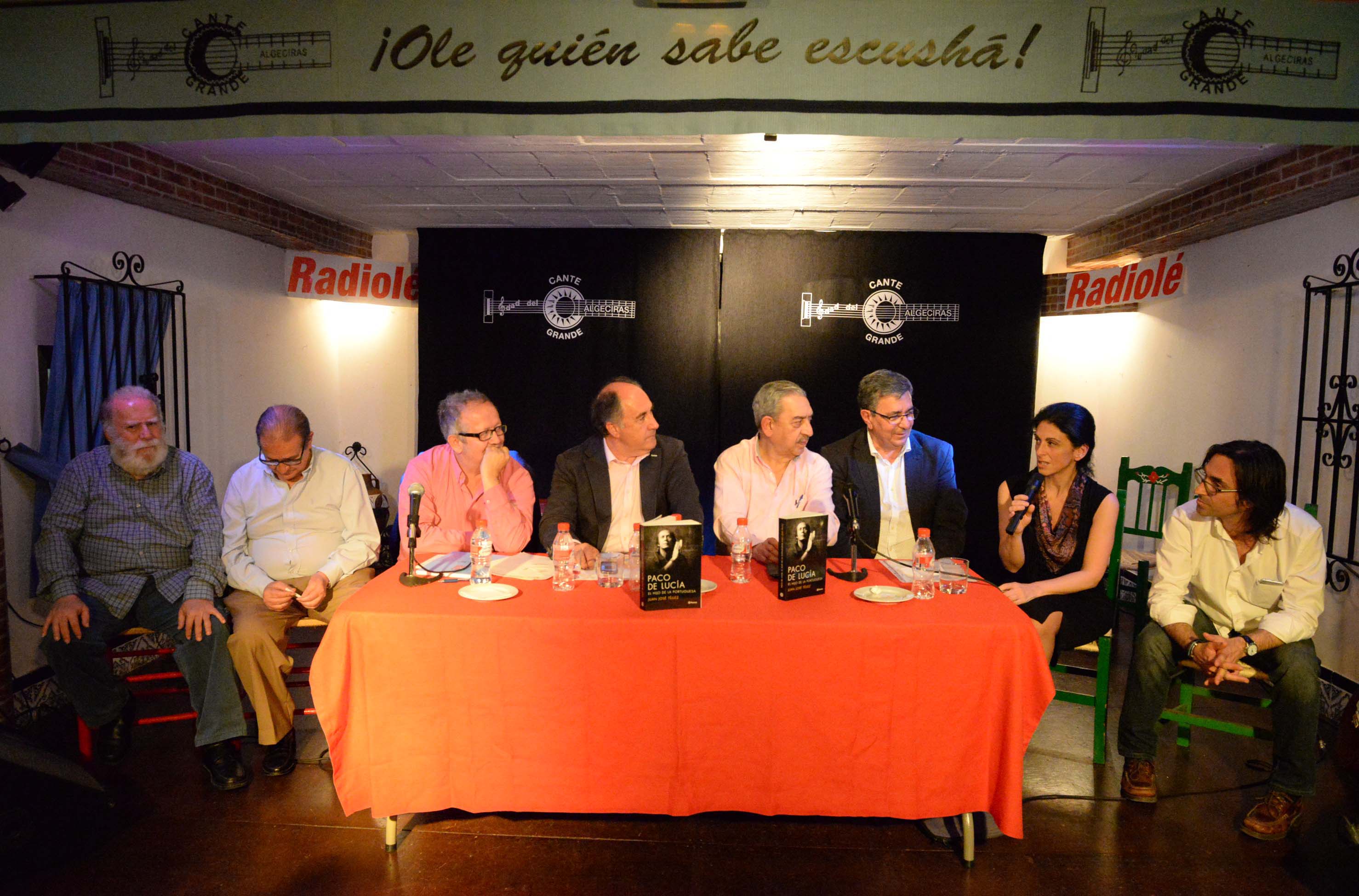 PRESENTACIÓN DEL LIBRO DE JUAN JOSÉ TÉLLEZ PACO DE LUCÍA EL HIJO DE LA PORTUGUESA
