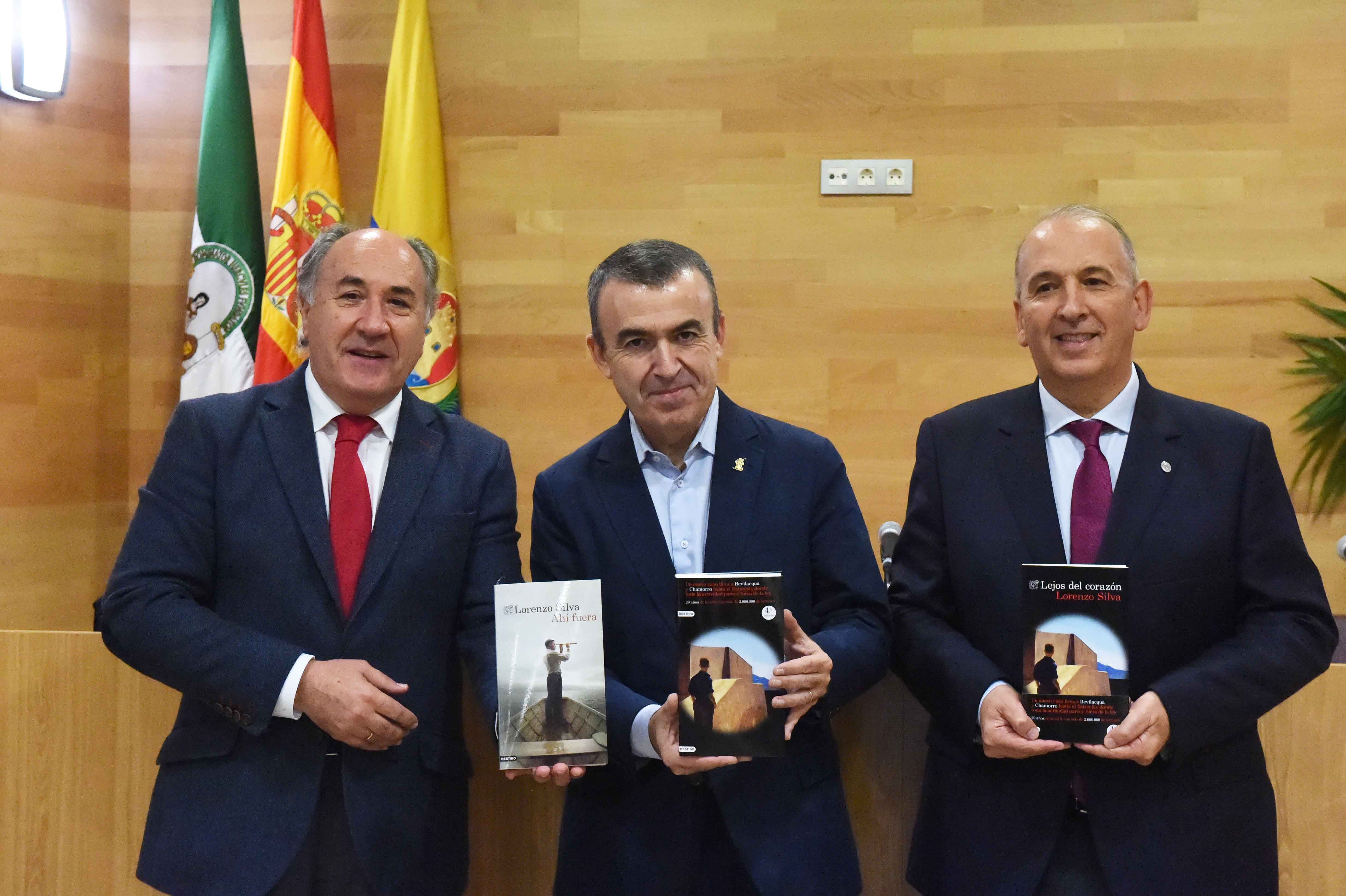 PRESENTACIÓN DEL LIBRO DE LORENZO SILVA LEJOS DEL CORAZÓN