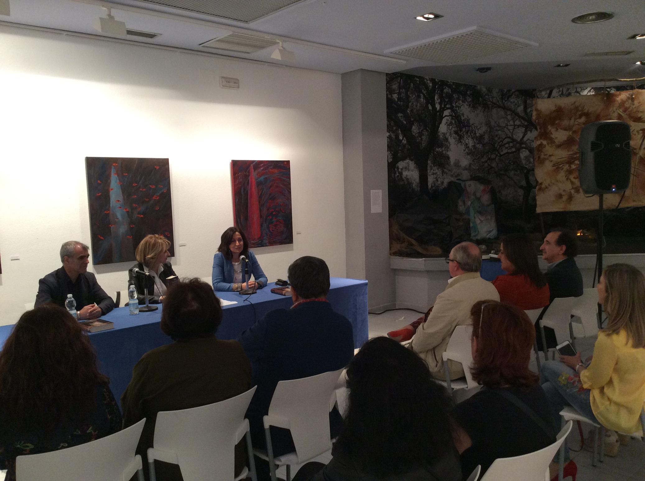 PRESENTACIÓN LIBRO PALOMA SÁNCHEZ GARNICA
