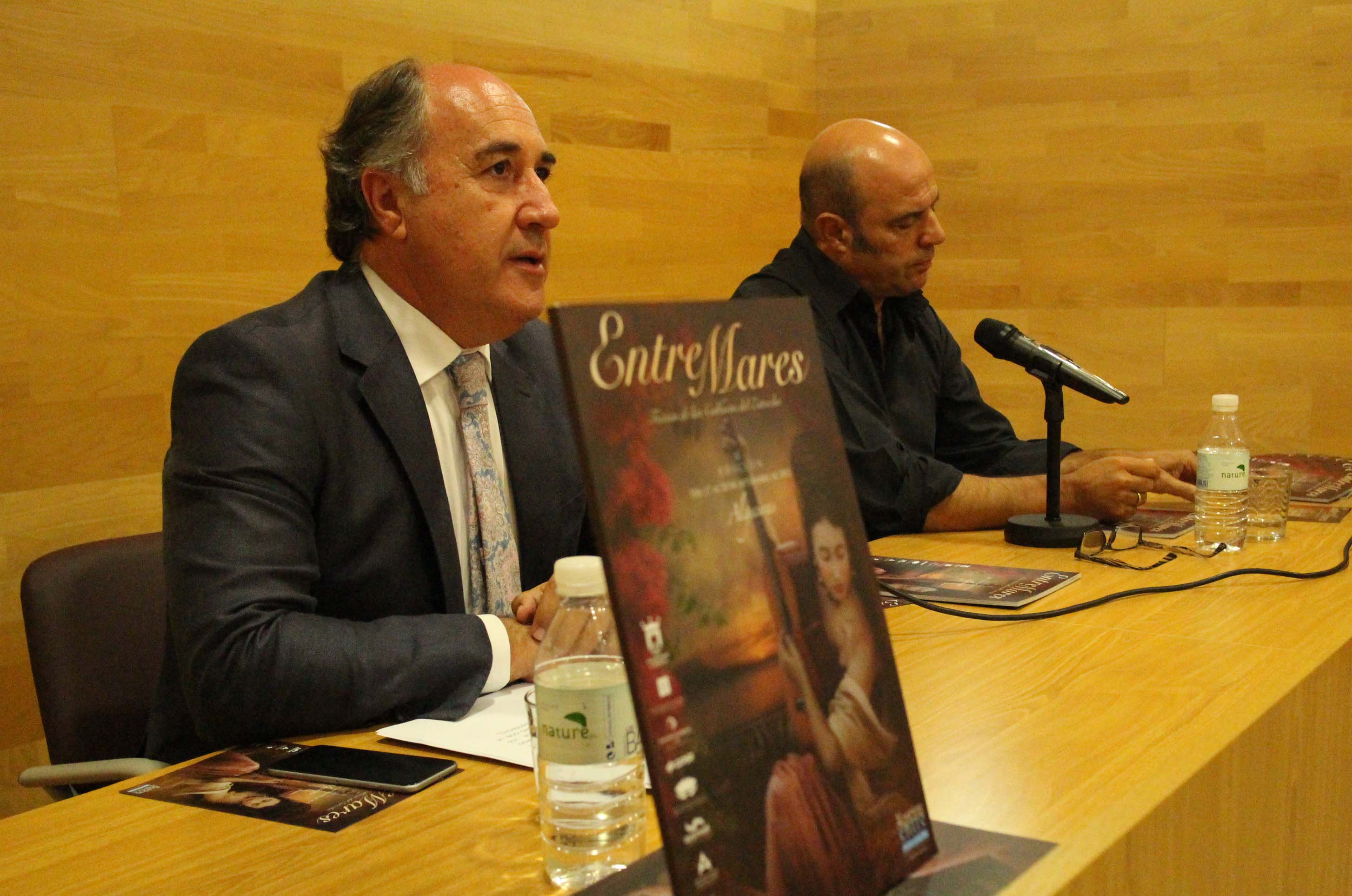 PRESENTACIÓN REVISTA ENTRE MARES 2015