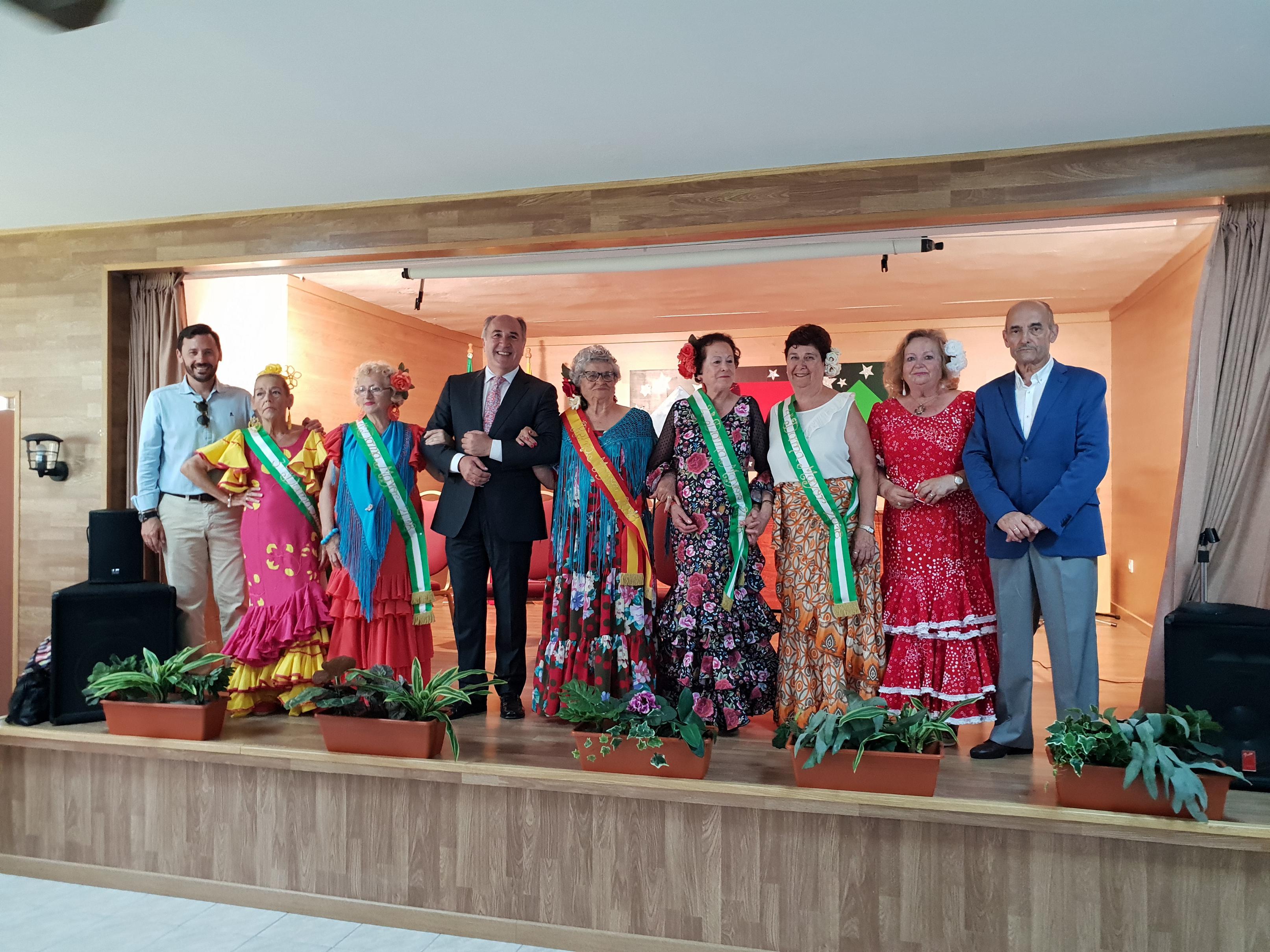 REINA CENTRO DE DÍ SAN JOSÉ ARTESANO