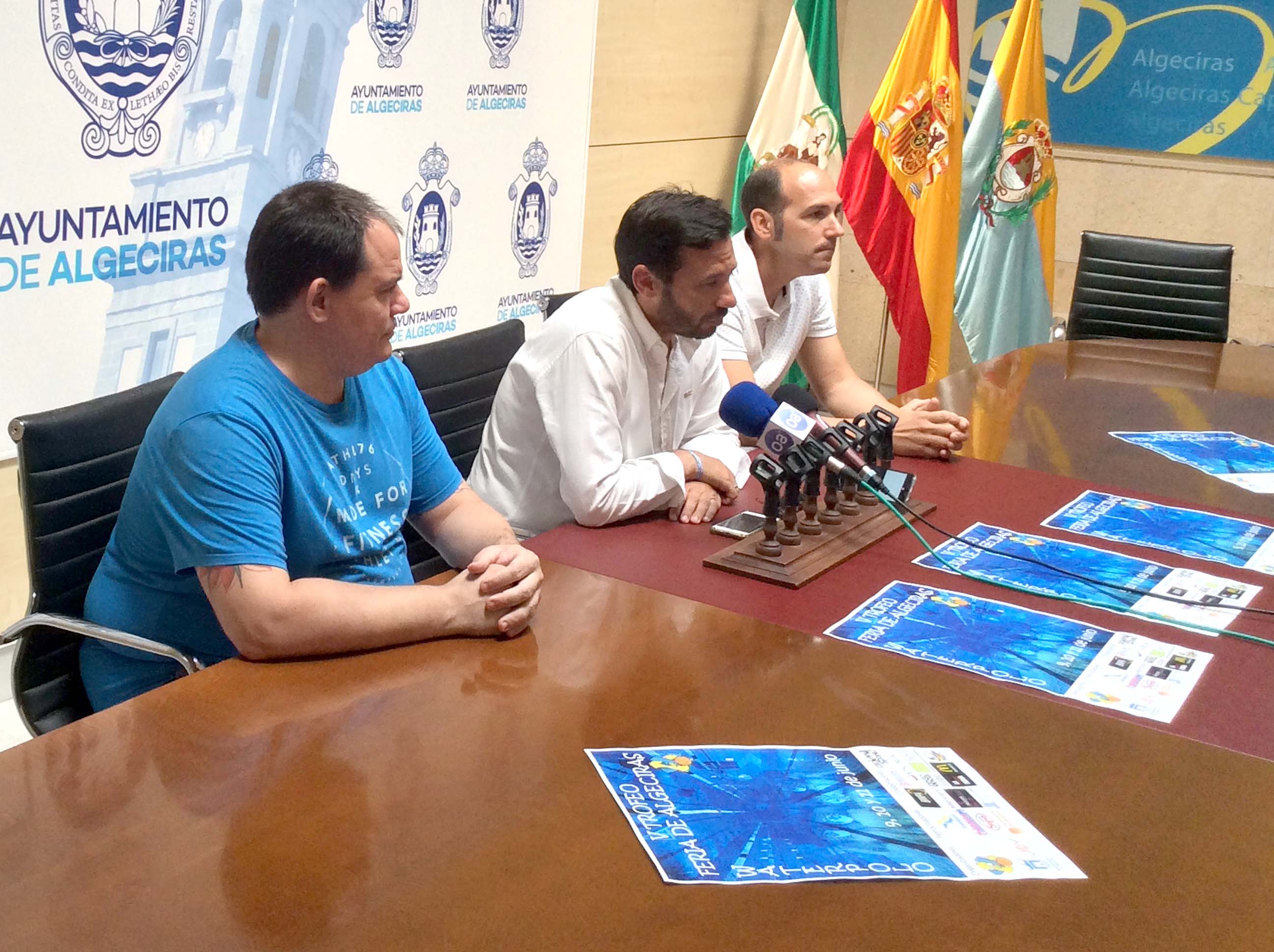 RUEDA PRENSA WATERPOLO
