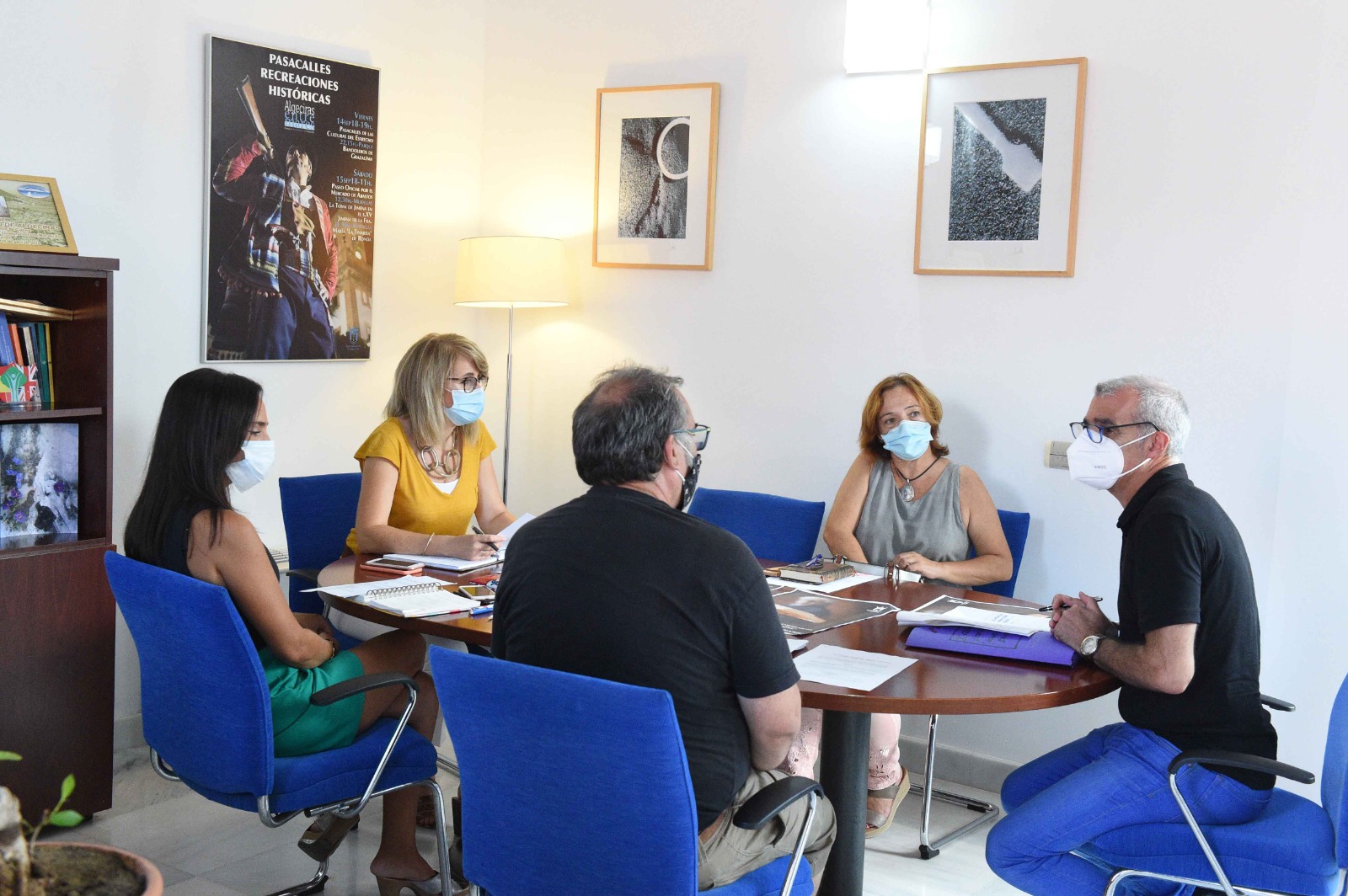 Reunión jurado literario