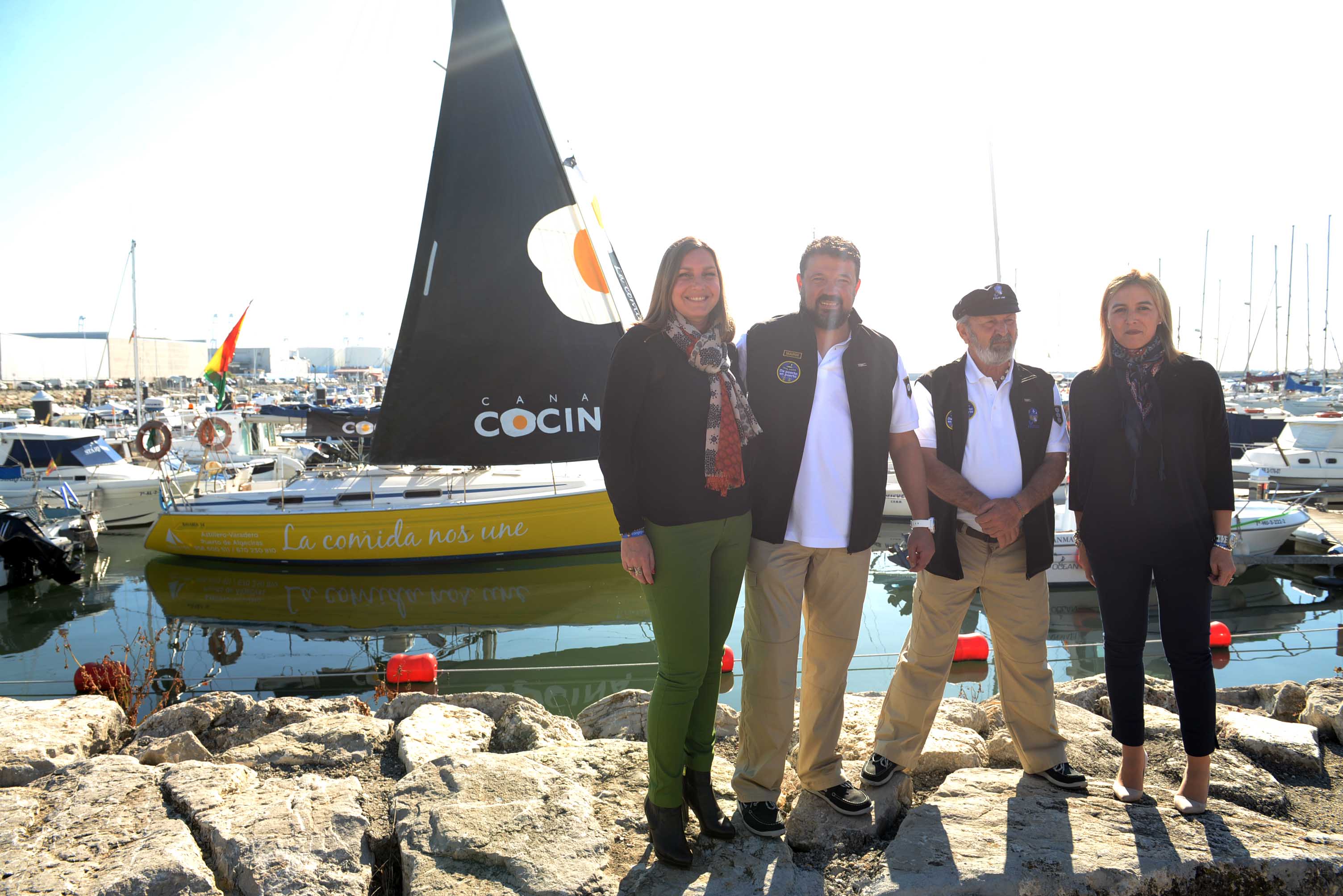 Salida del velero Canal Cocina tripulado por los algecireños Pepe Marín y Juan Leiva El viejo lobo