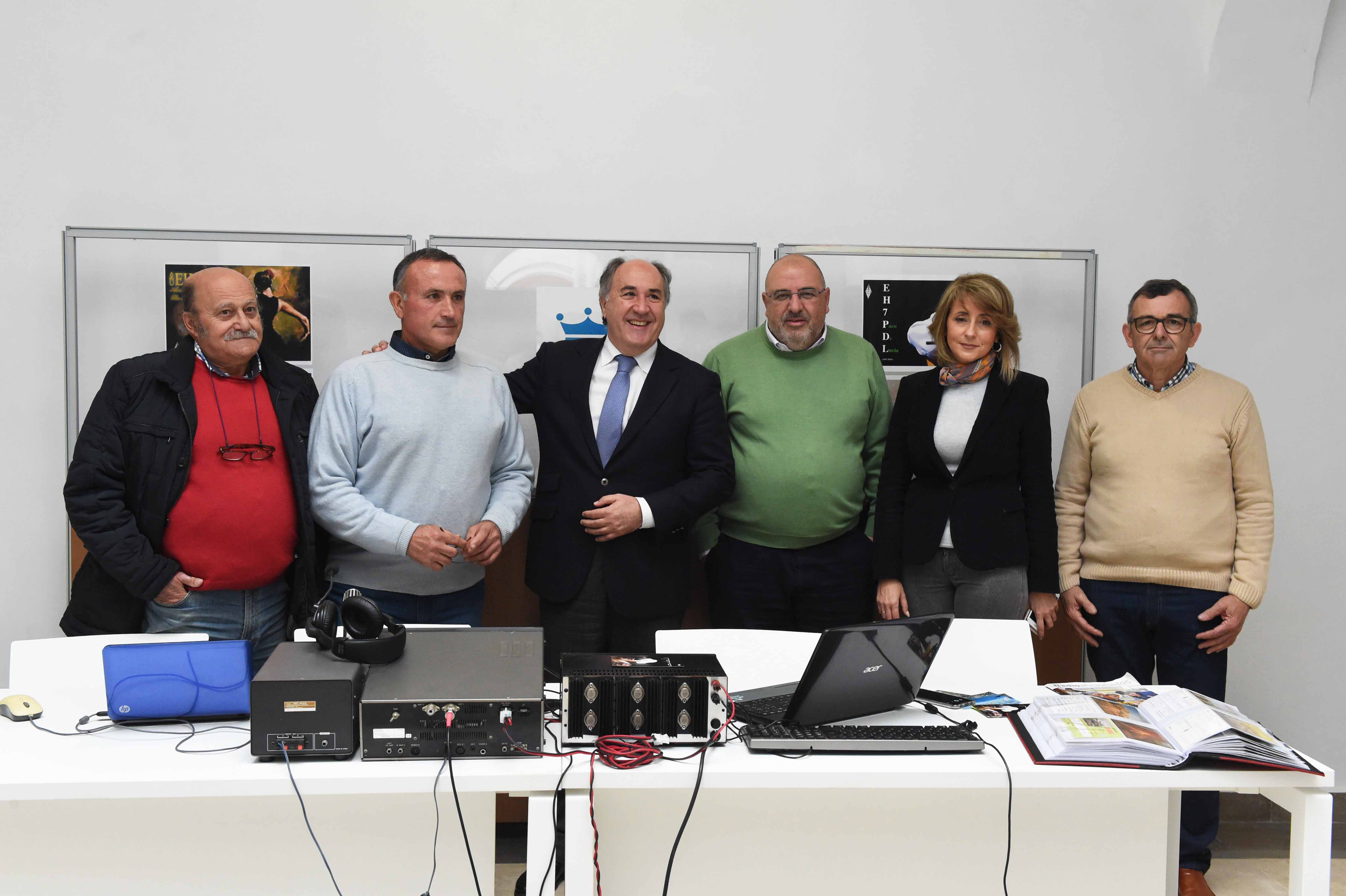 VISITA AL MUSEO RADIO AFISIONADOS