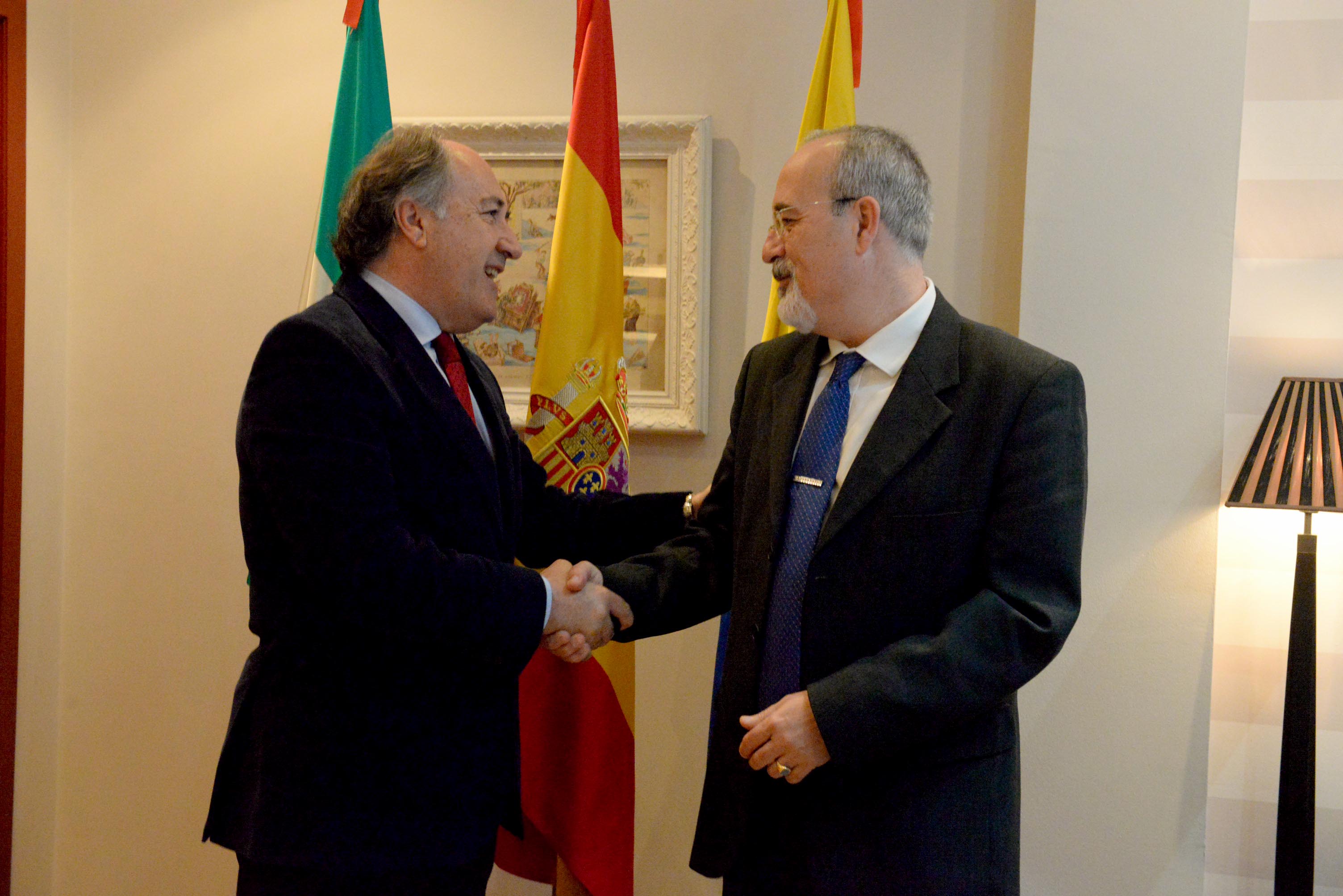 Visita del nuevo director de Radio Algeciras Joaquín Guirval