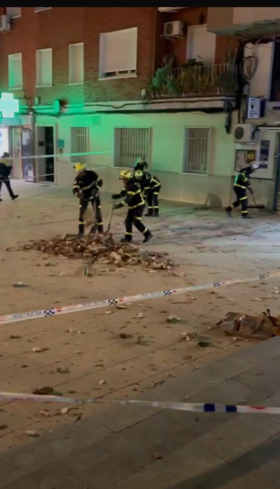 desprendimiento plaza mujer