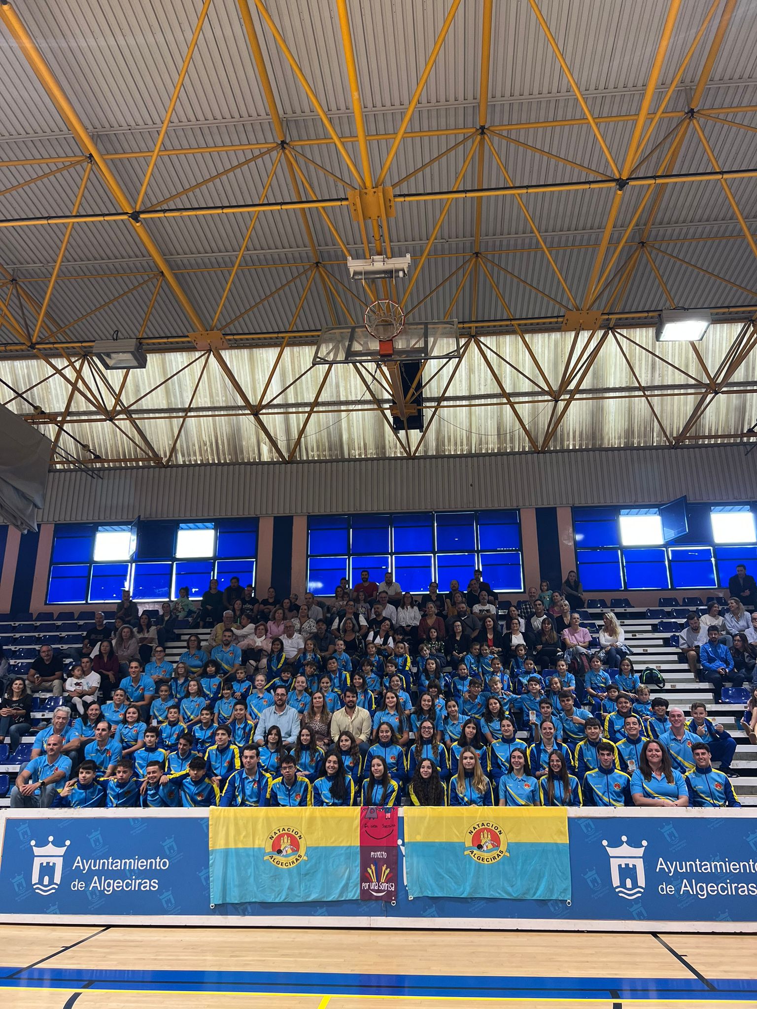 foto grupo natacion dom