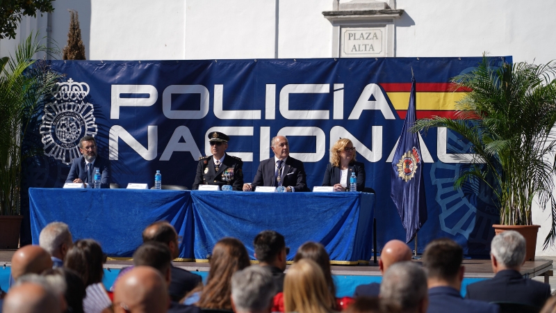 El alcalde preside el acto de la Policía Nacioanl de conmemoración de los Ángeles Custodios
