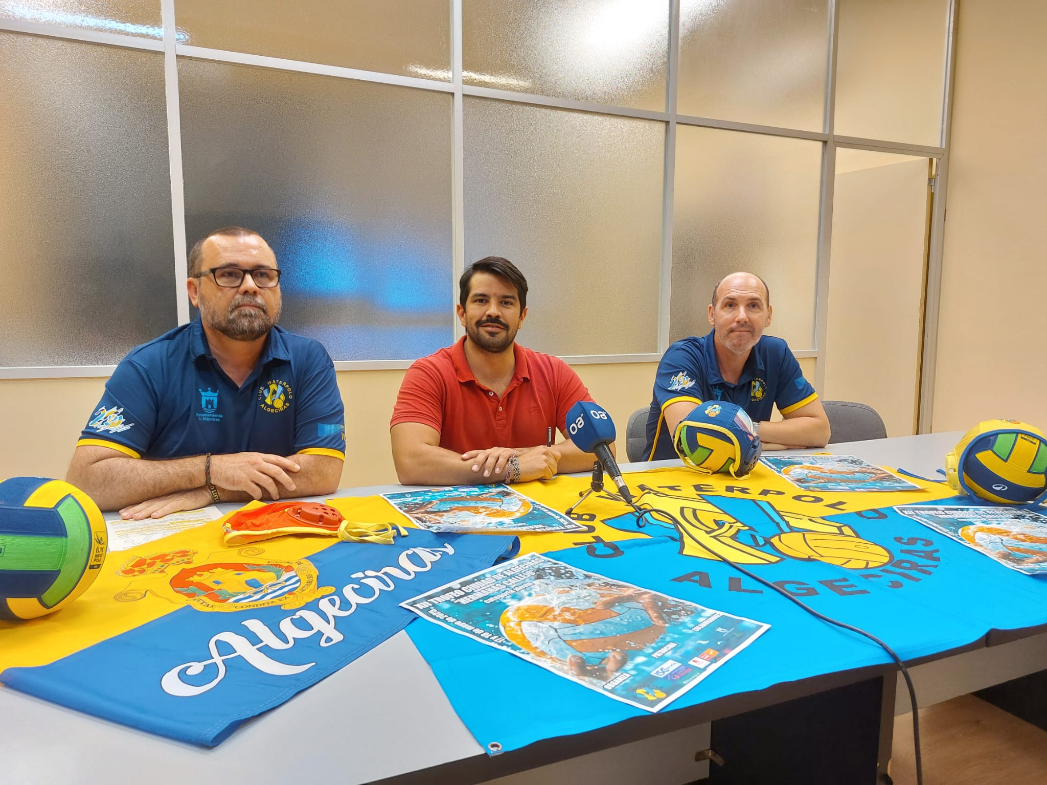 rueda prensa waterpolo