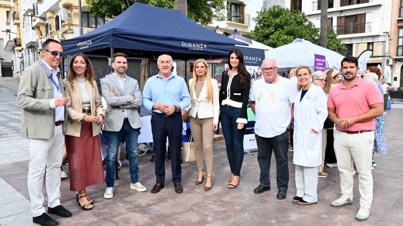 El alcalde inaugura la IV Feria de la Salud en la Plaza Alta