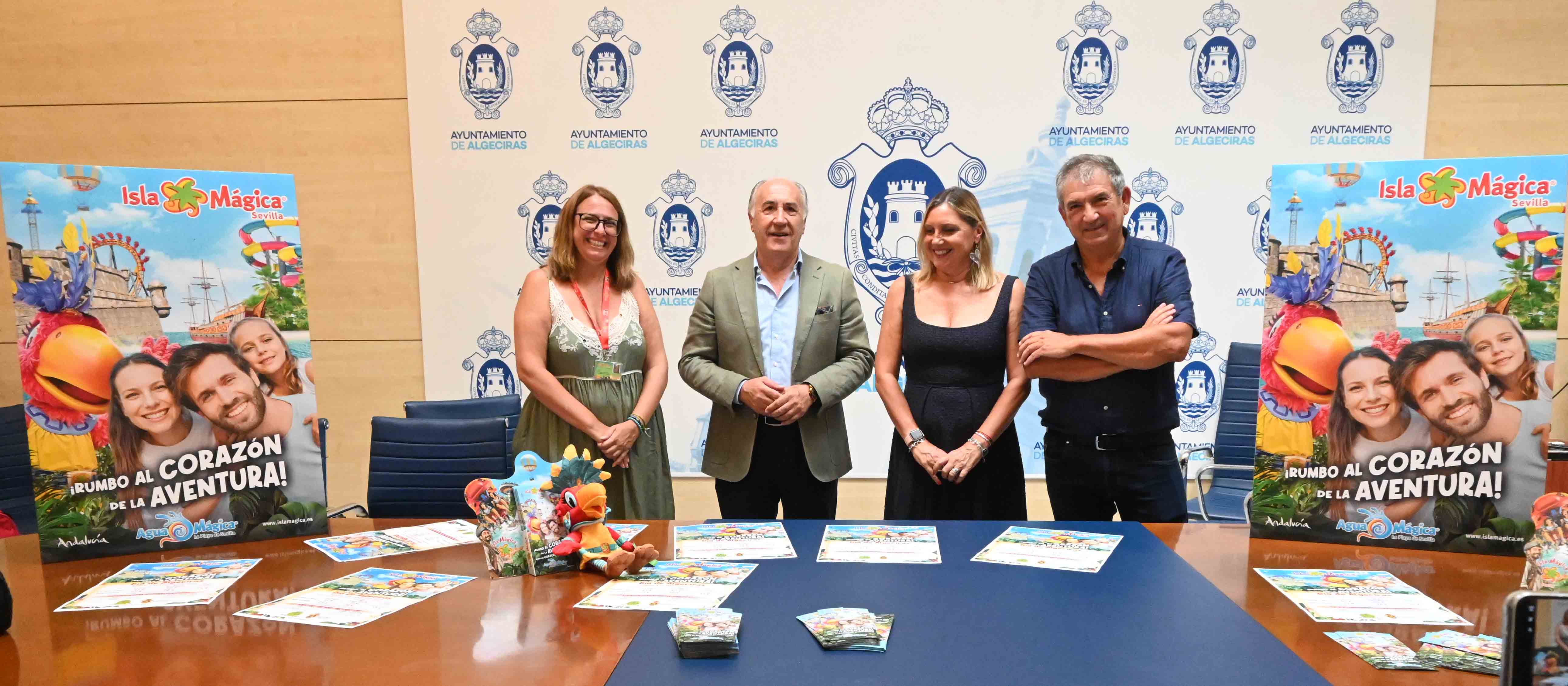 VISITA RESPONSABLES DE ISLA MAGICA